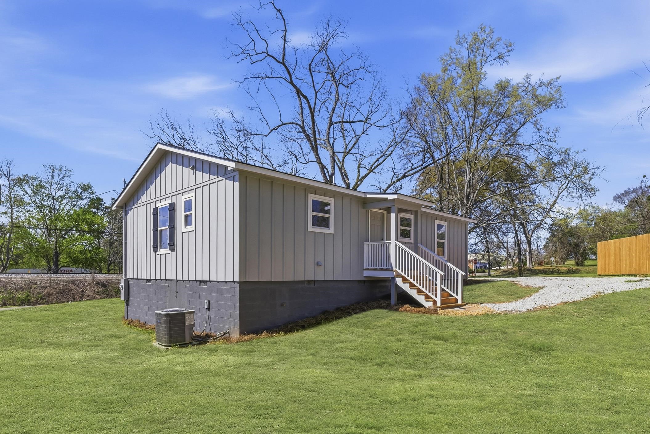 509 Carlton Avenue Property Photo 31