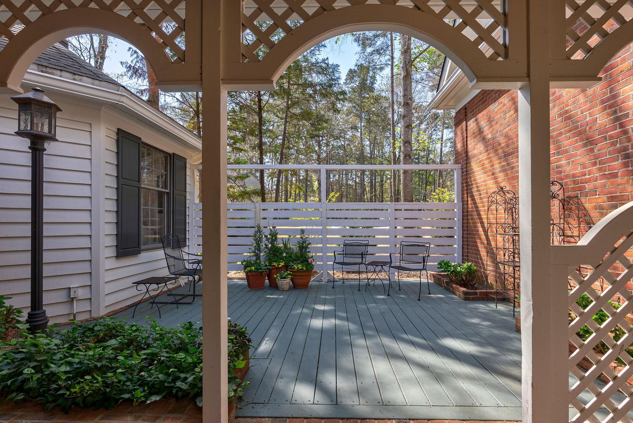 1040 Scott Loop Property Photo 52