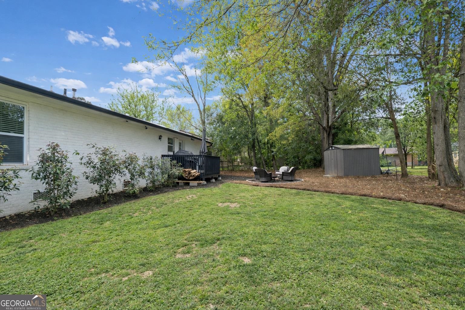 982 Green Meadows Dr Property Photo 2