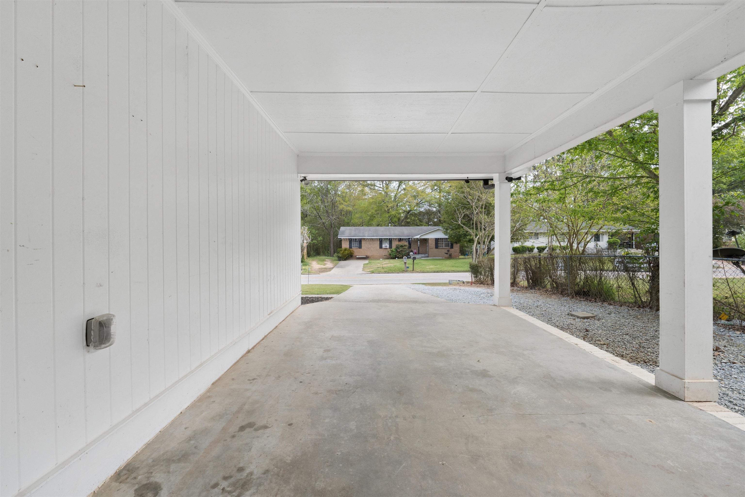 982 Green Meadows Dr Property Photo 19