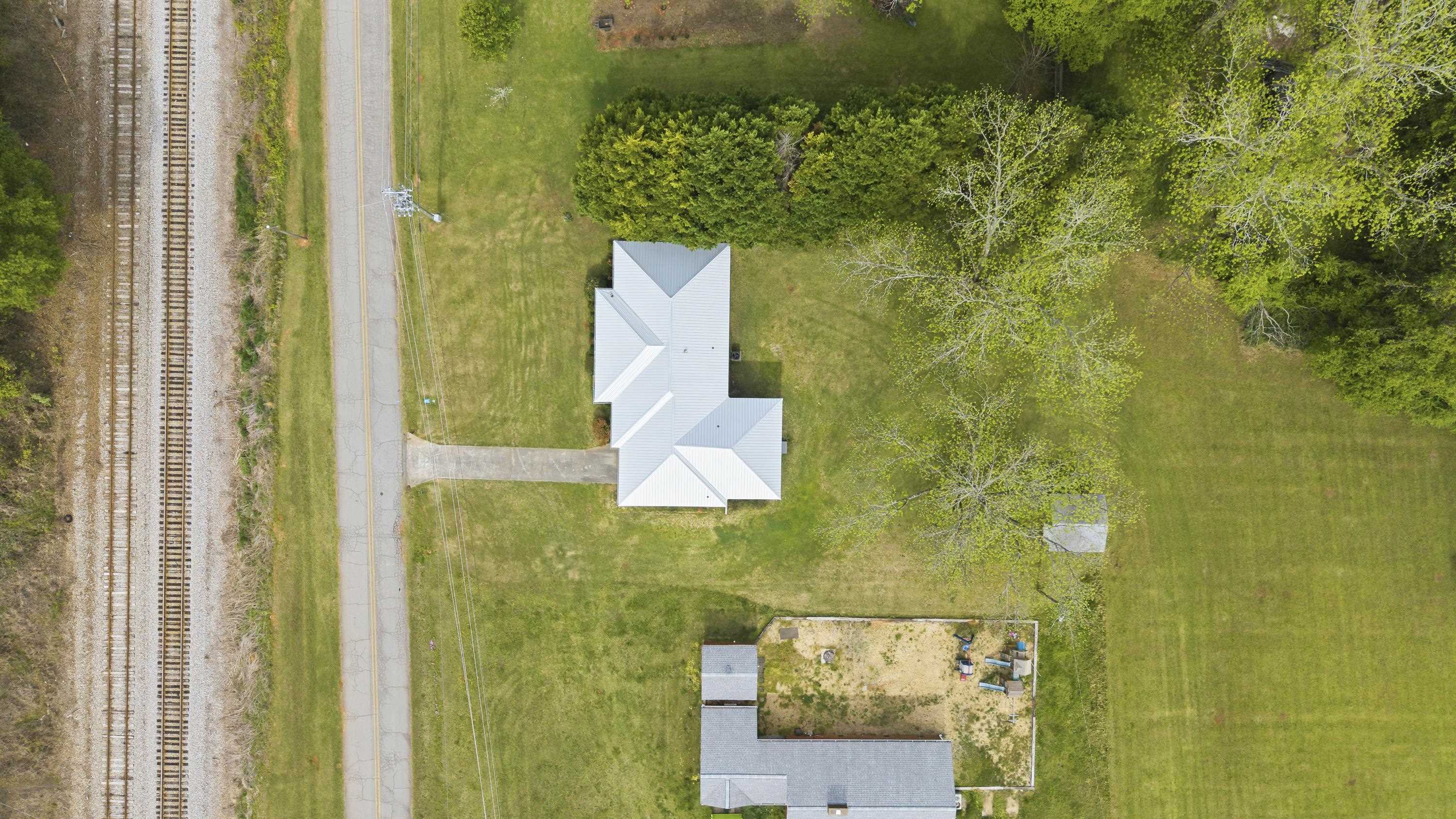 93 Carlton Avenue Property Photo 3