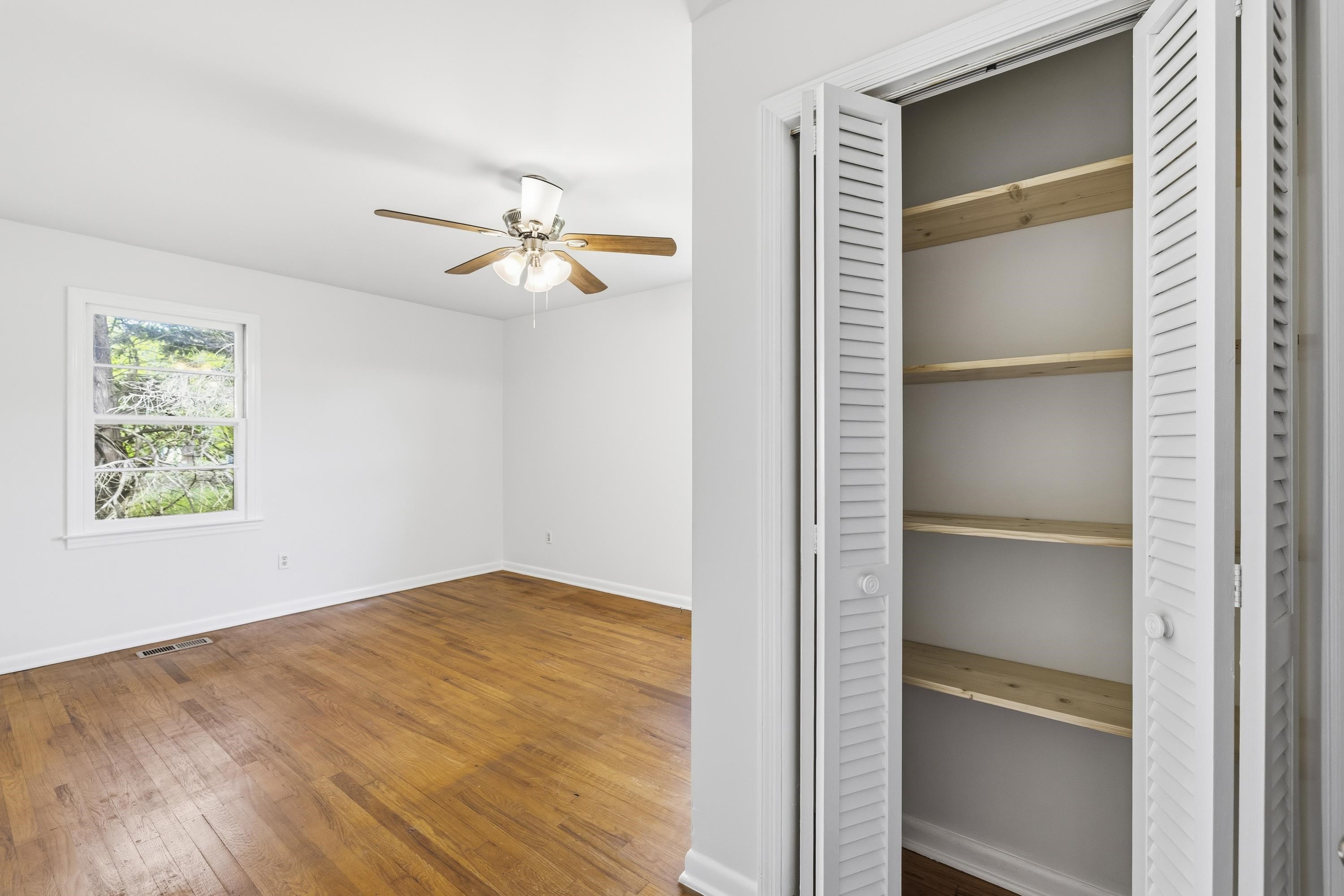 93 Carlton Avenue Property Photo 30