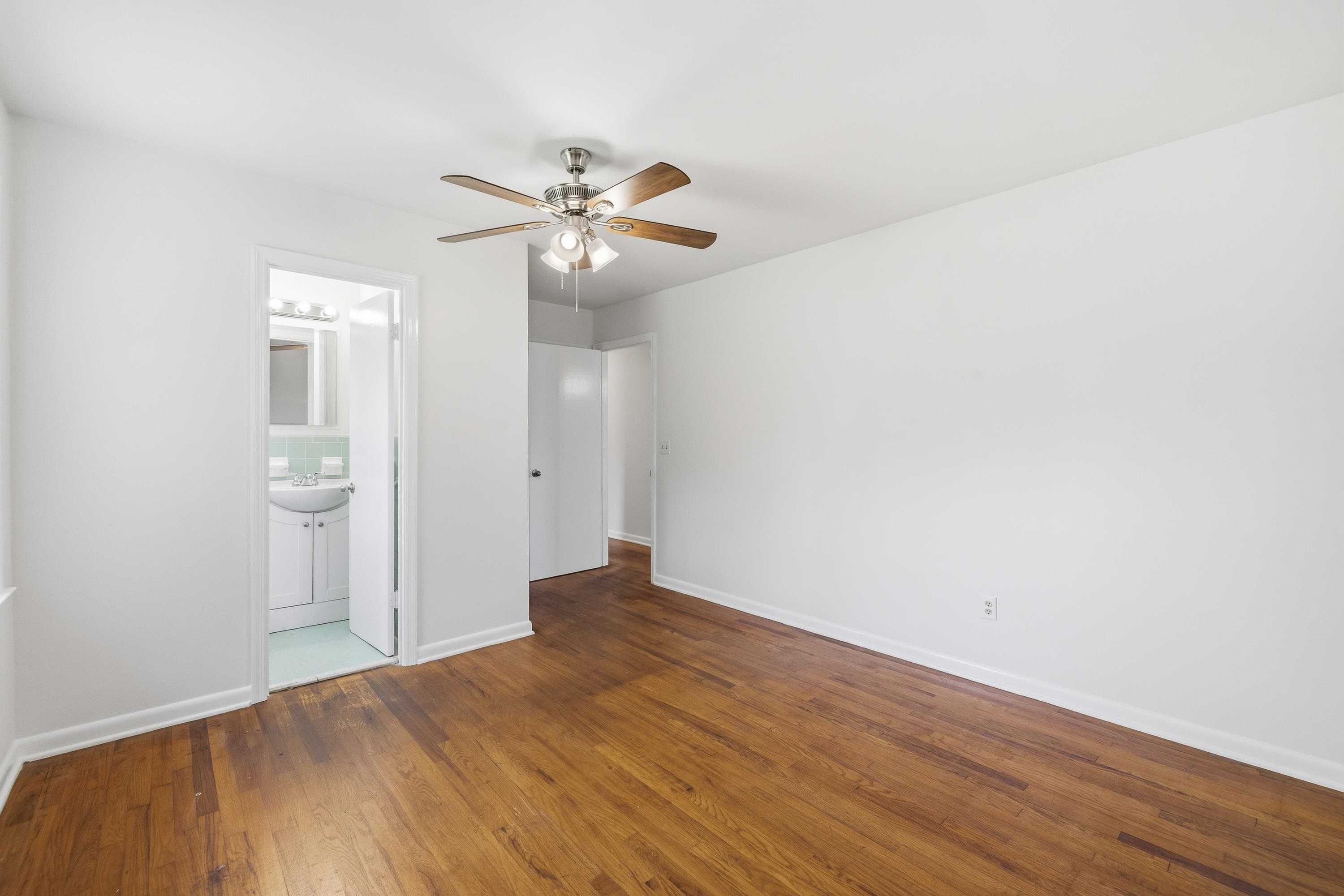 93 Carlton Avenue Property Photo 32