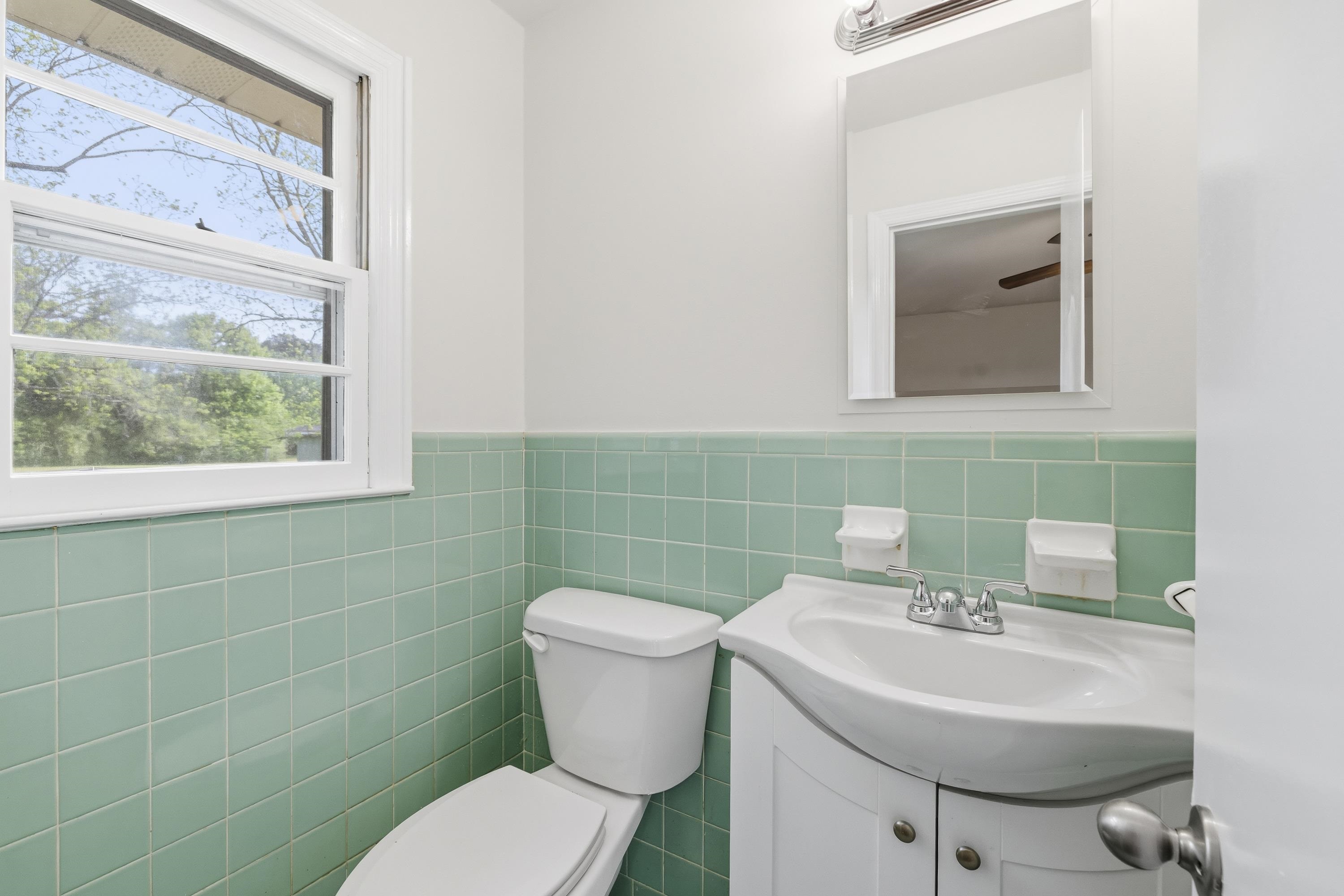 93 Carlton Avenue Property Photo 33