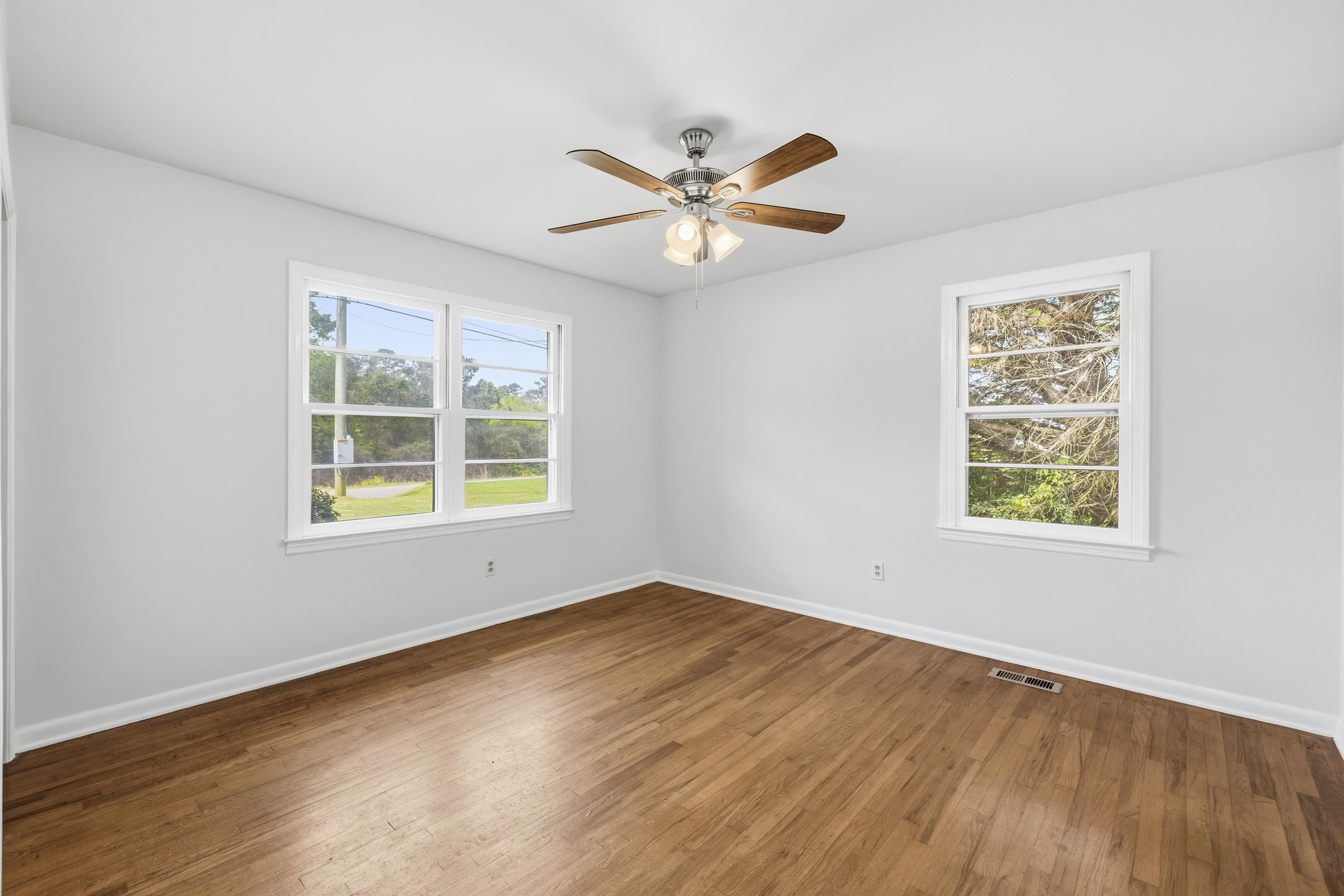 93 Carlton Avenue Property Photo 34
