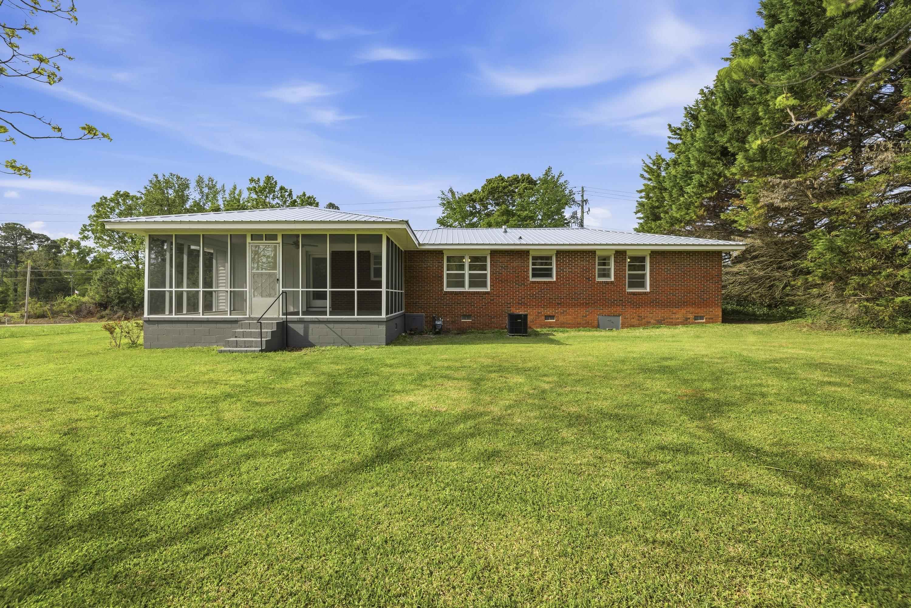 93 Carlton Avenue Property Photo 40