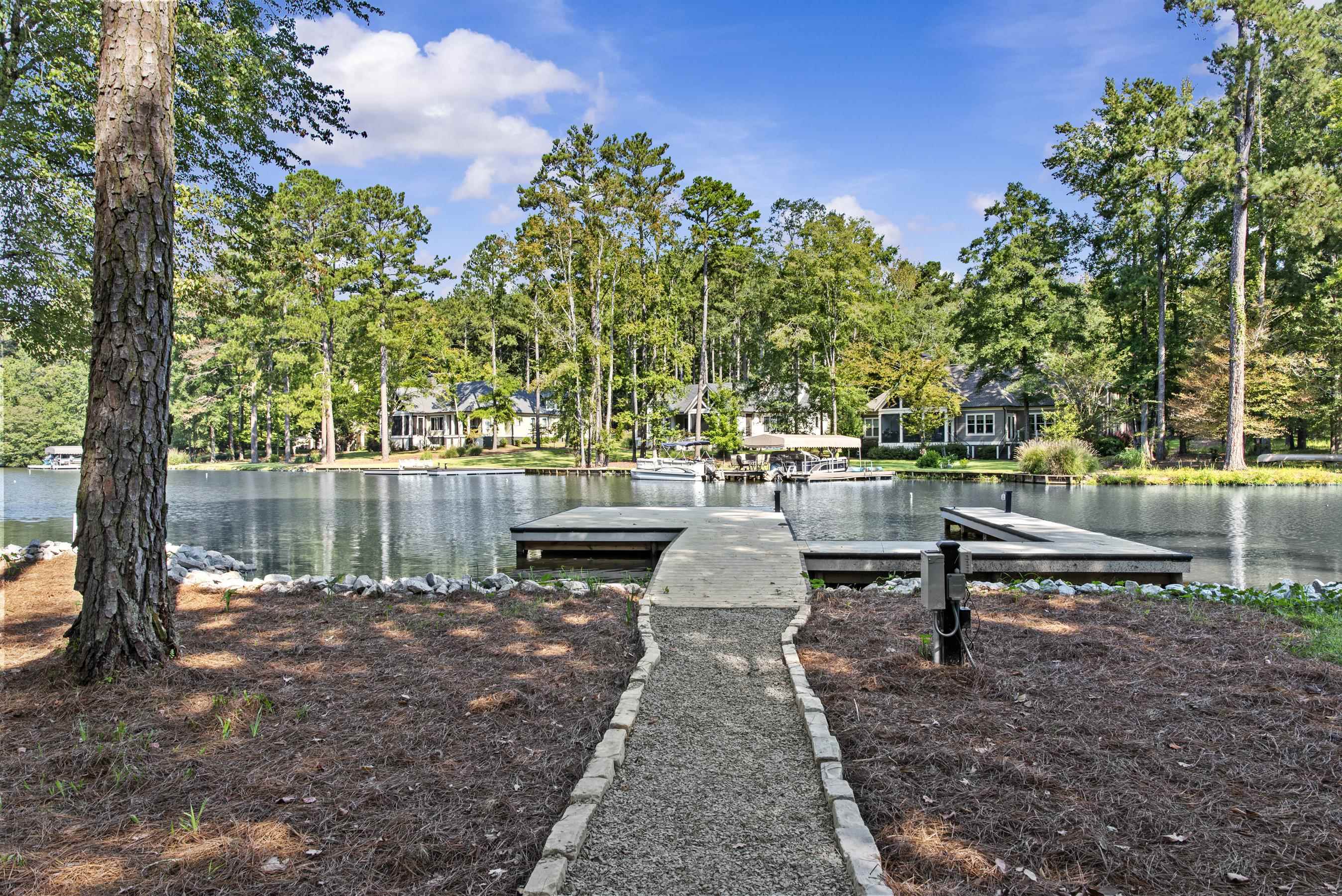 1281 Snug Harbor Drive Property Photo 5