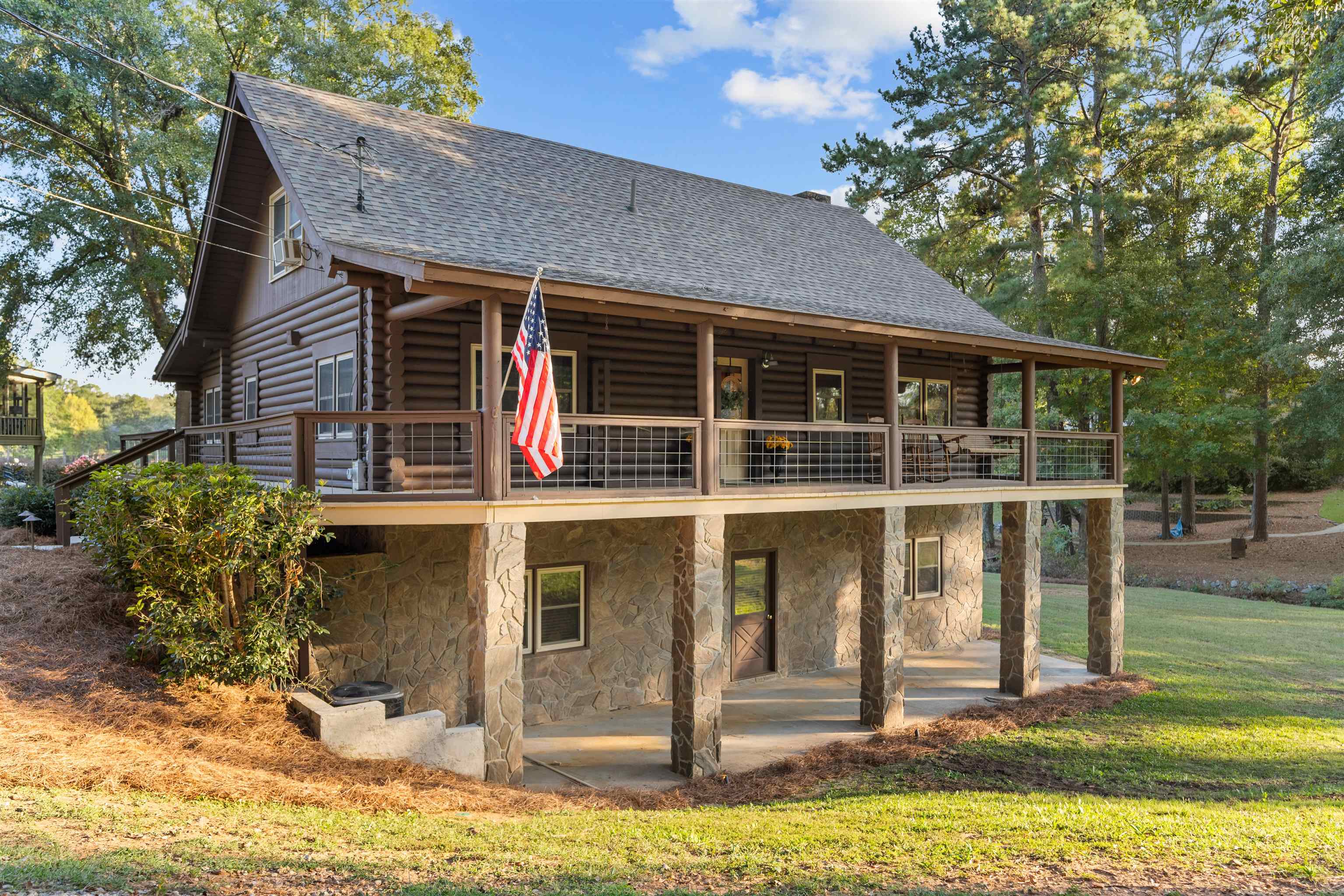 224 Loch Way Property Photo 1