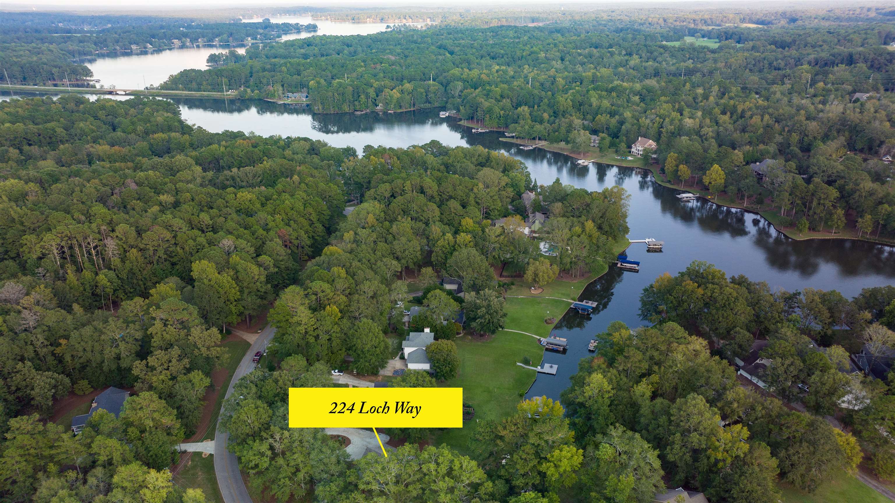 224 Loch Way Property Photo 6