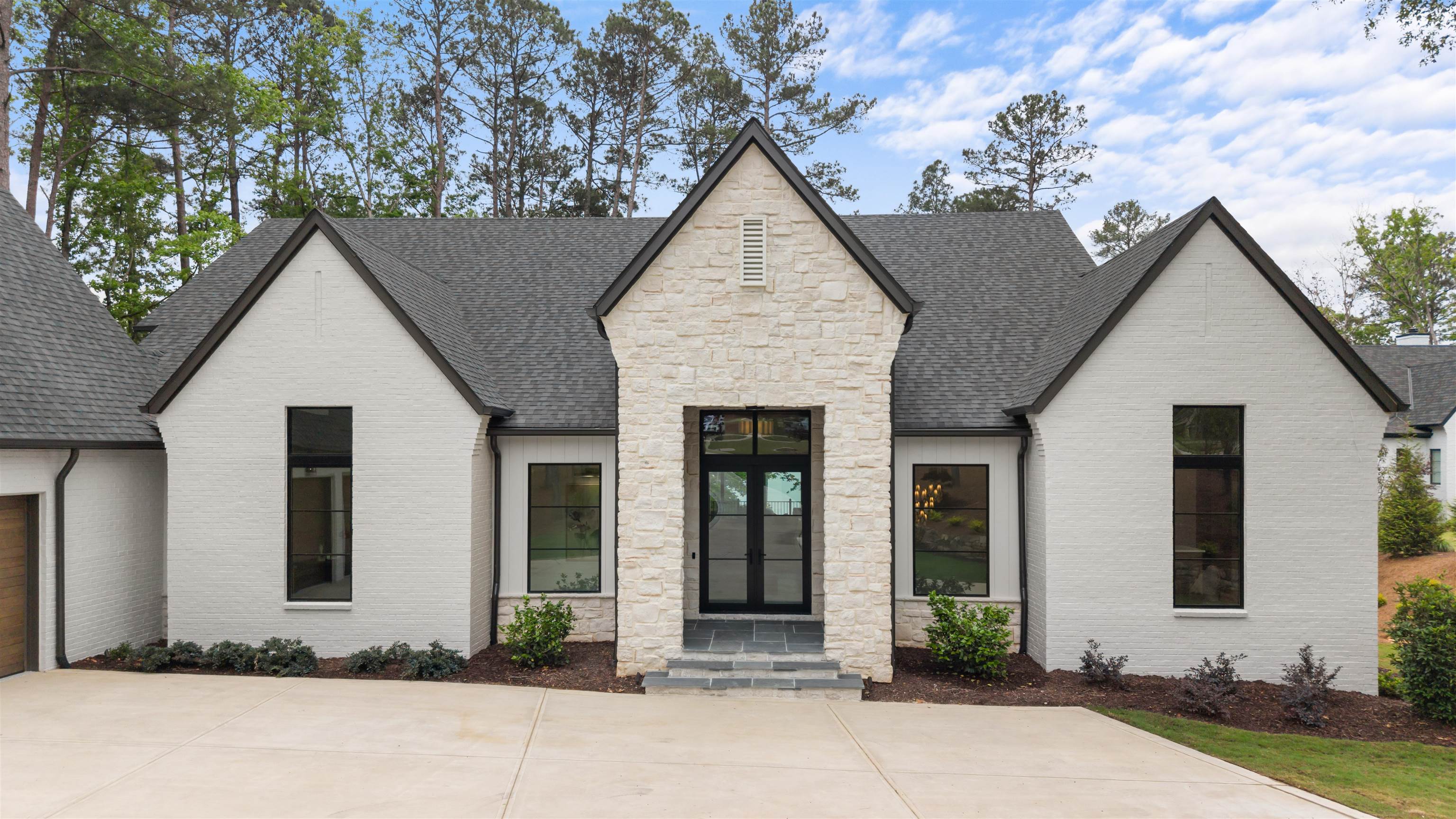 1216 Fox Squirrel Dr Property Photo 6