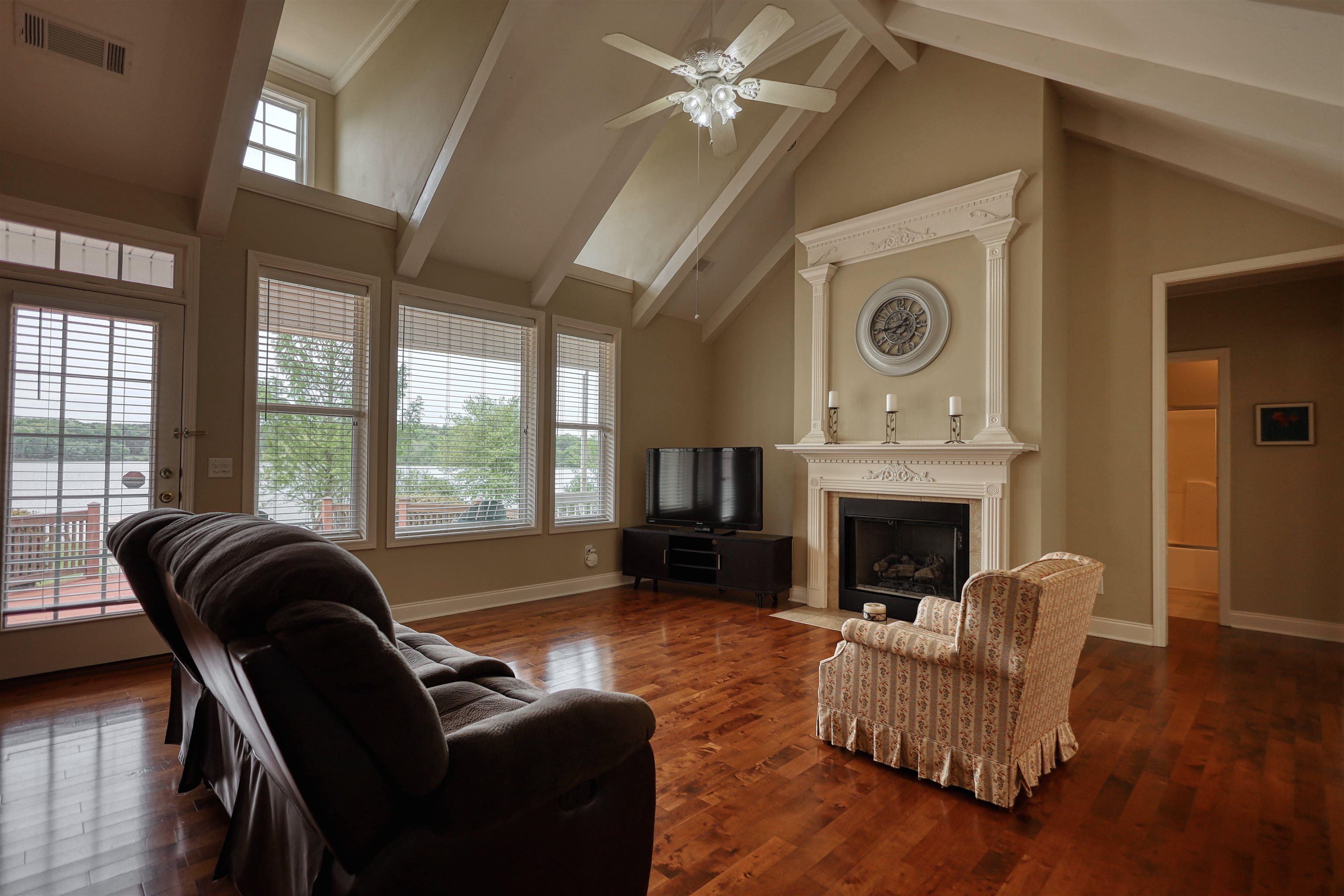 1031 Shoreline Drive Property Photo 40