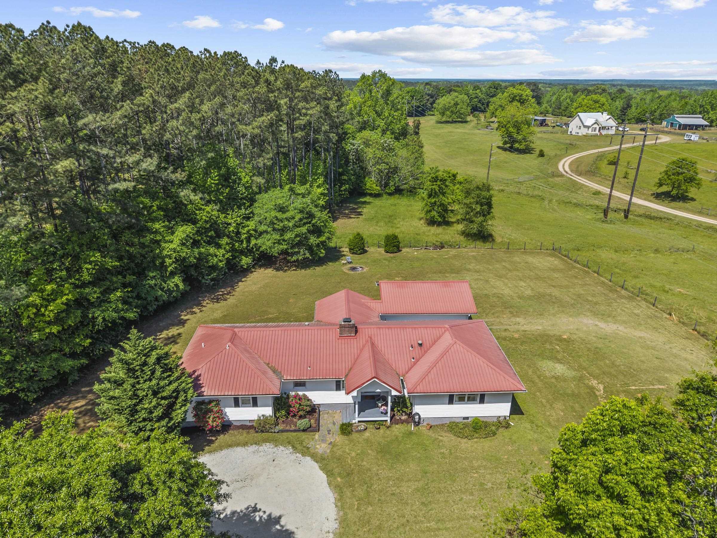 1490 Crawley Road Property Photo 1