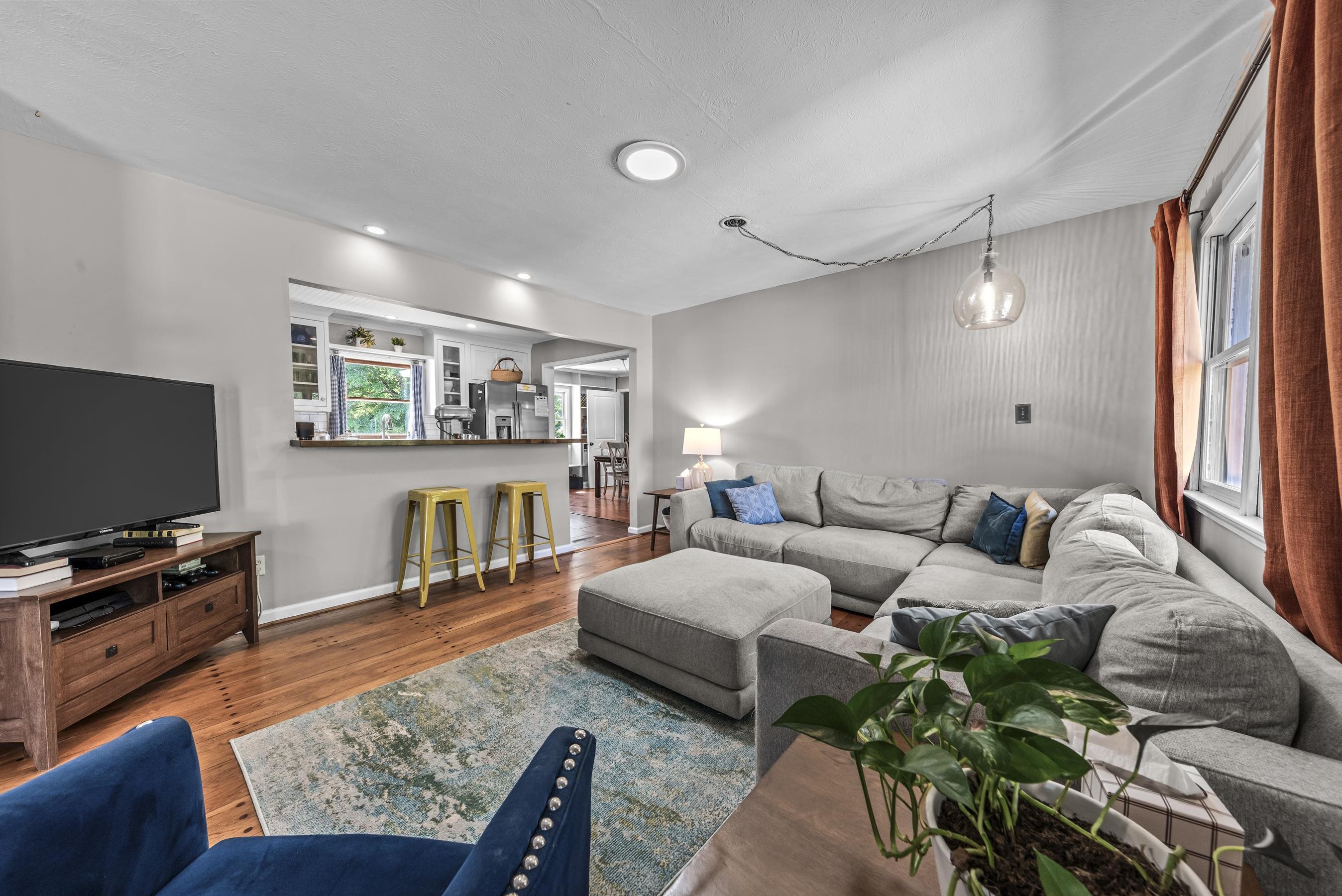 1490 Crawley Road Property Photo 13