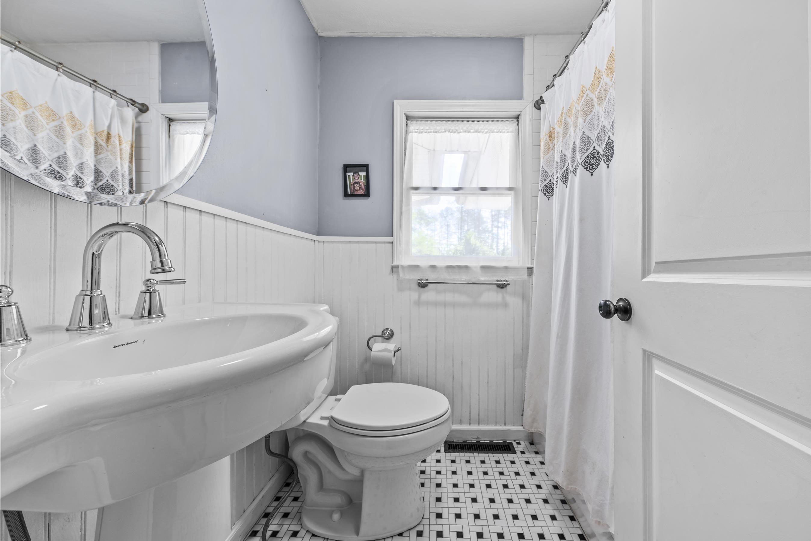 1490 Crawley Road Property Photo 35