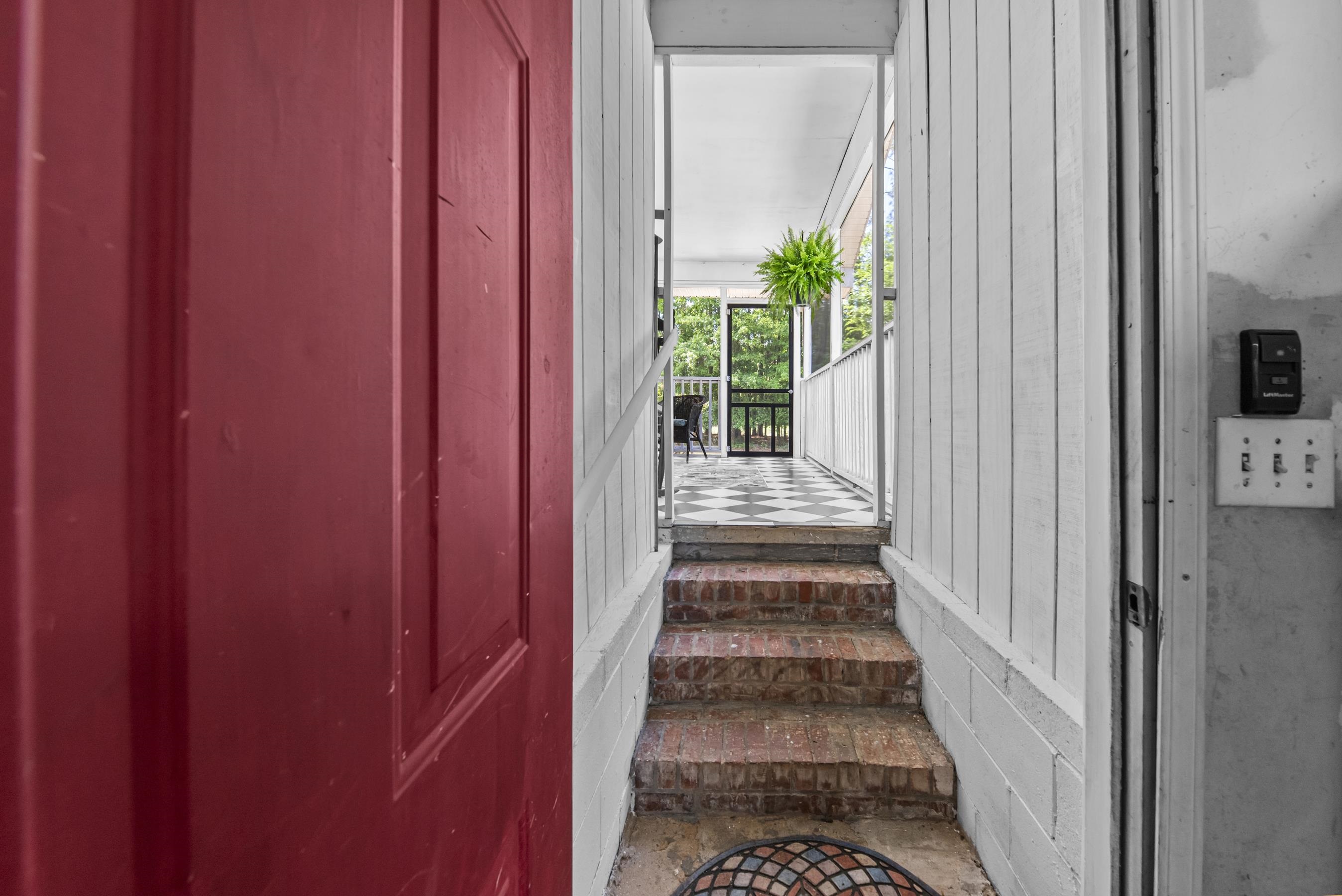 1490 Crawley Road Property Photo 43