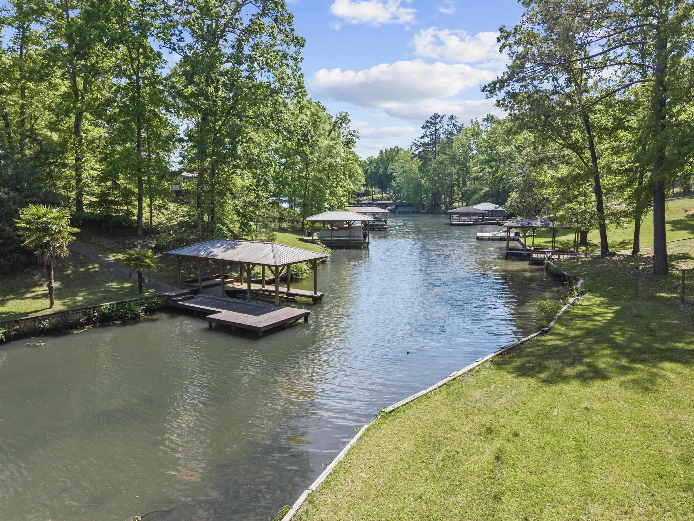 103 Little River Drive Property Photo 3