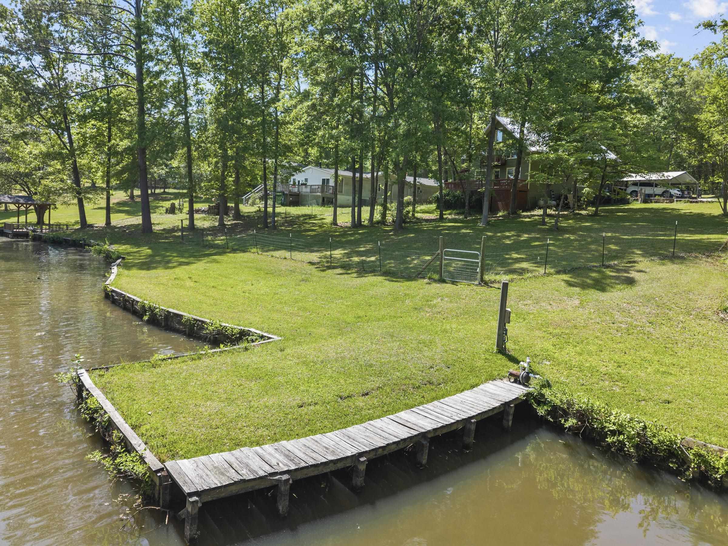 103 Little River Drive Property Photo 8