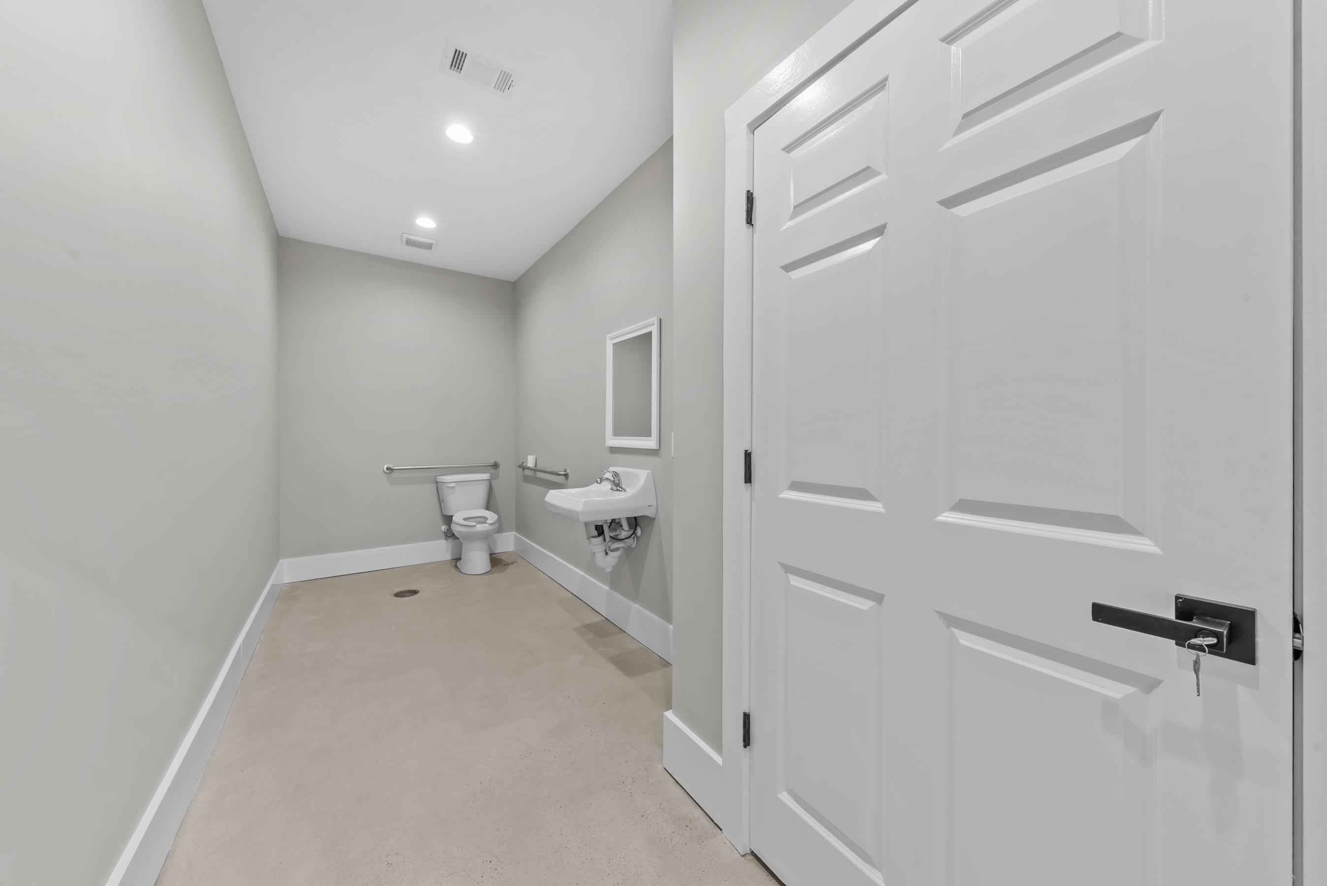 4800 Lamb Avenue Property Photo 22