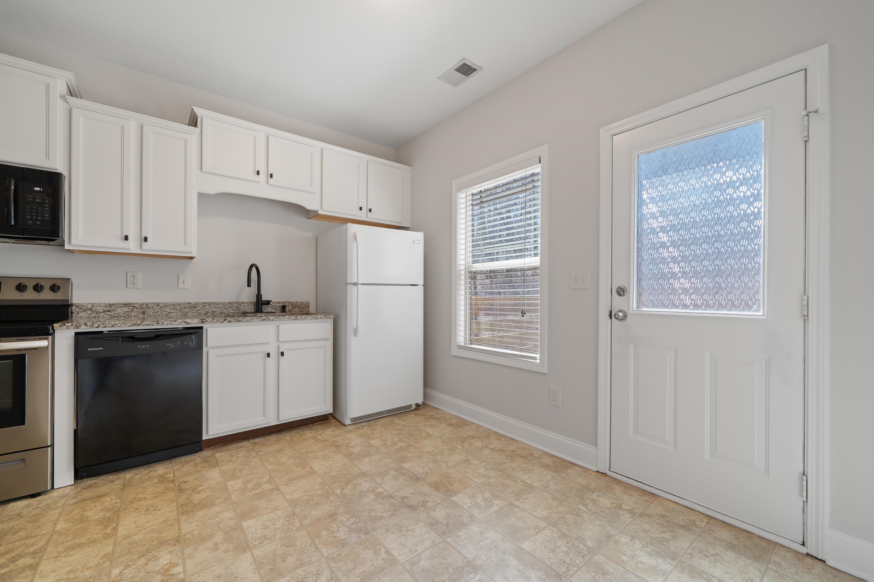 157 Oakwood Drive Property Photo 9