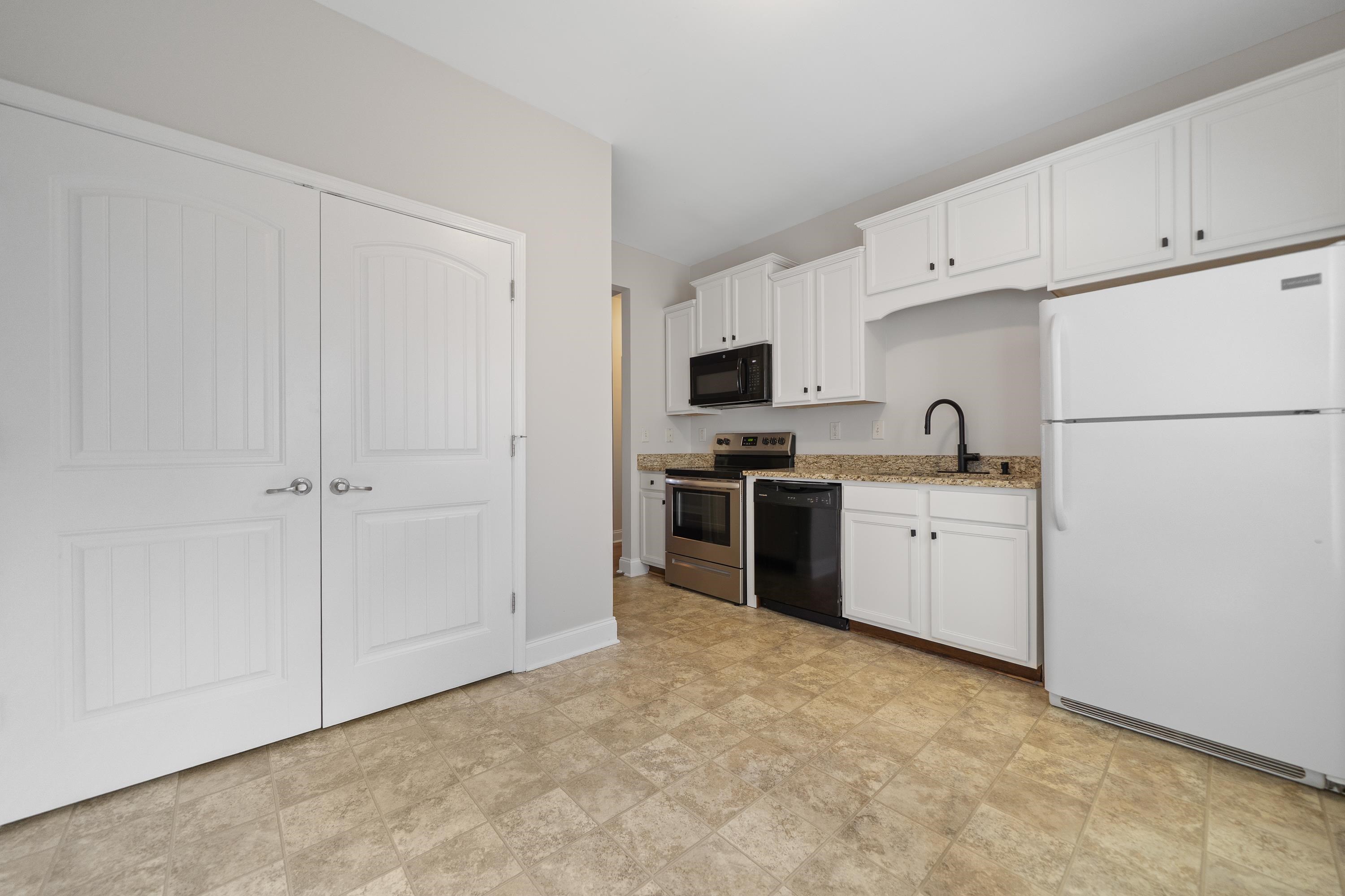 157 Oakwood Drive Property Photo 10
