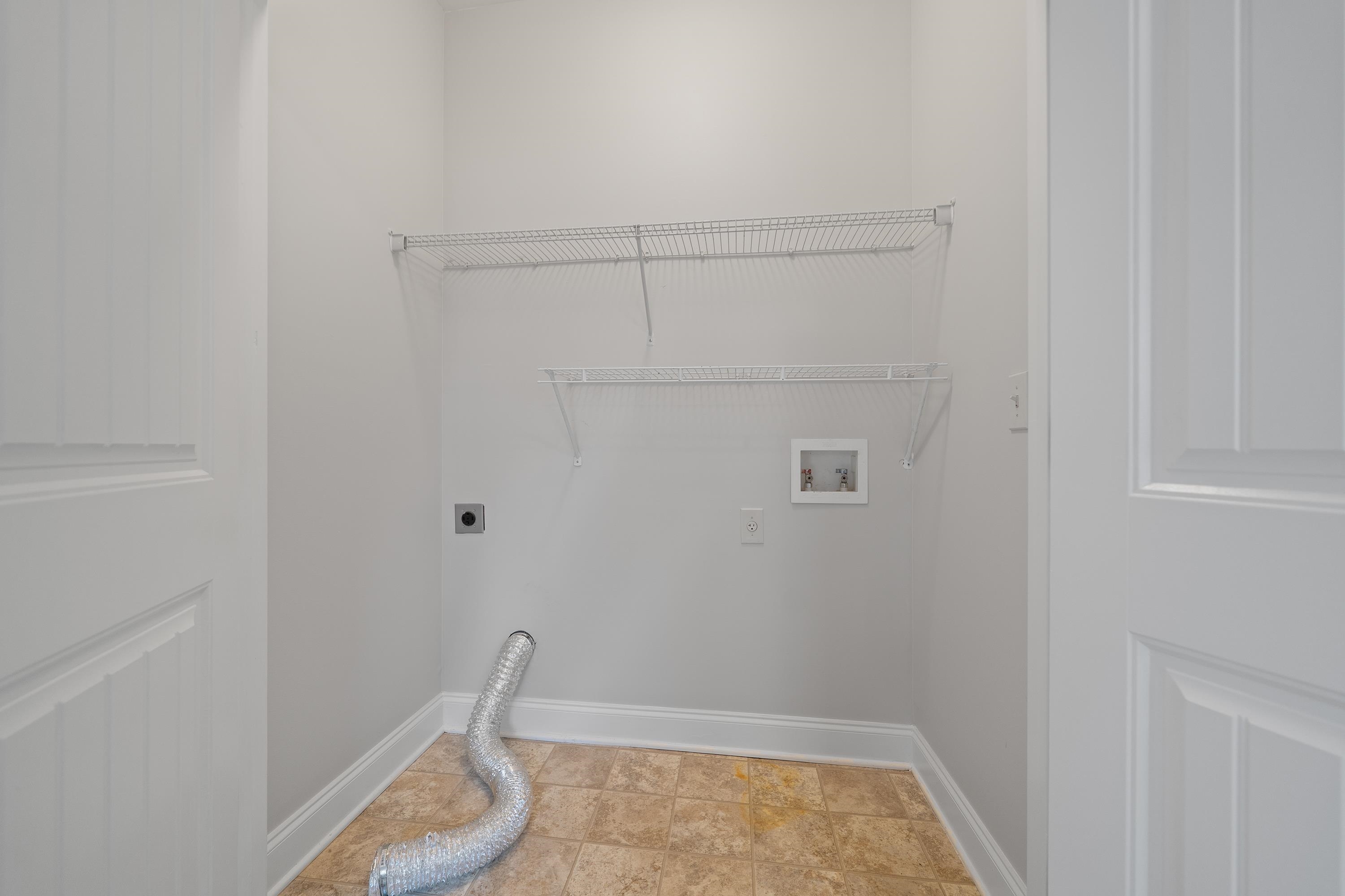 157 Oakwood Drive Property Photo 11