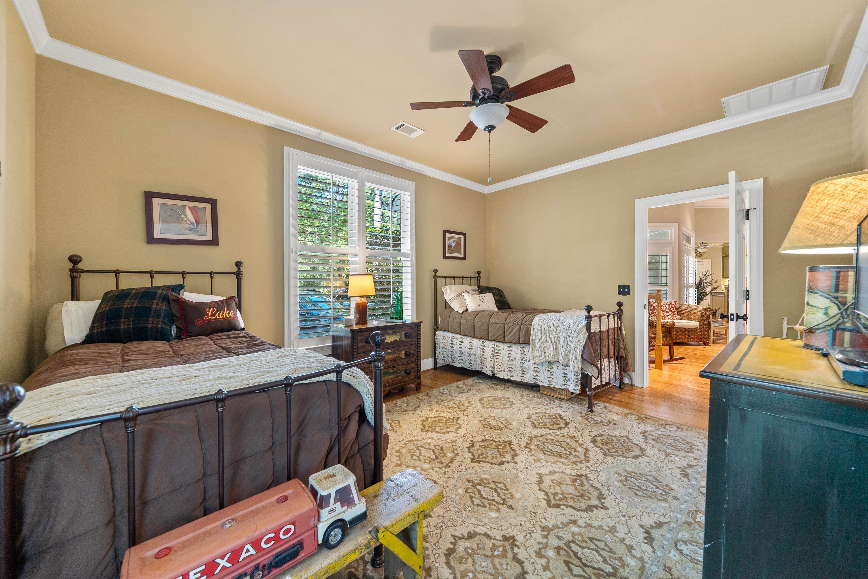1071 Eaglewood Way Property Photo 31