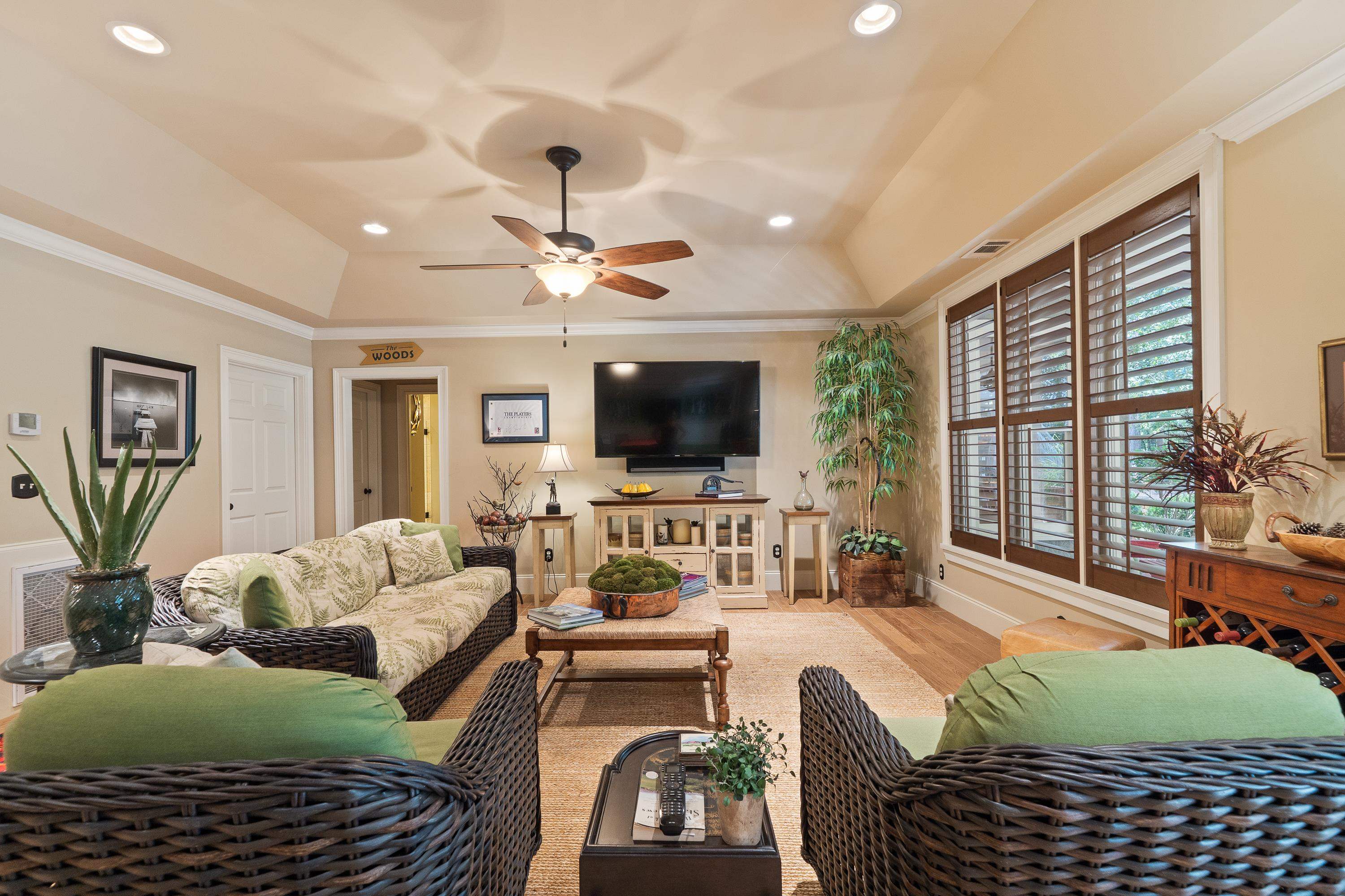 1071 Eaglewood Way Property Photo 39