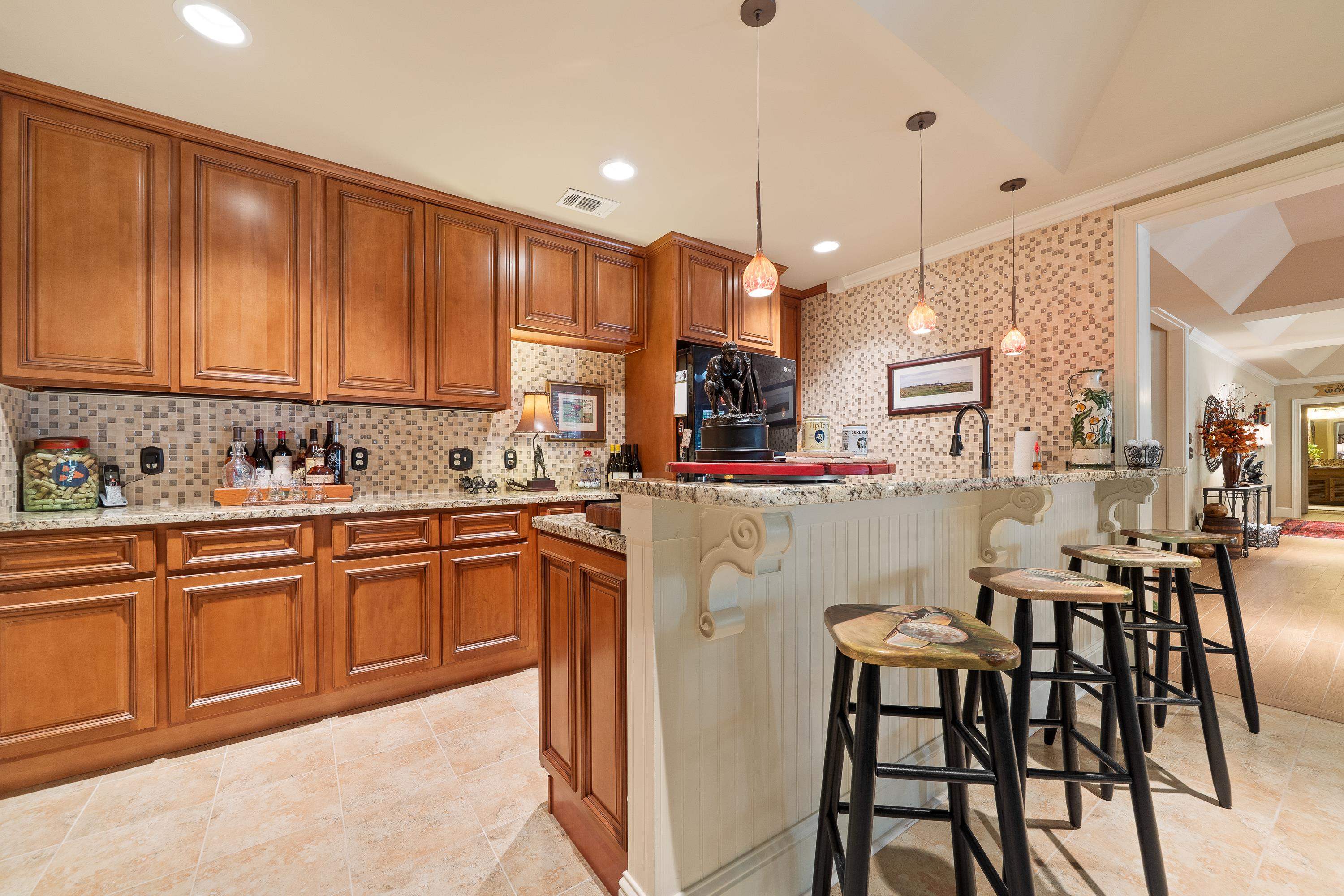 1071 Eaglewood Way Property Photo 50