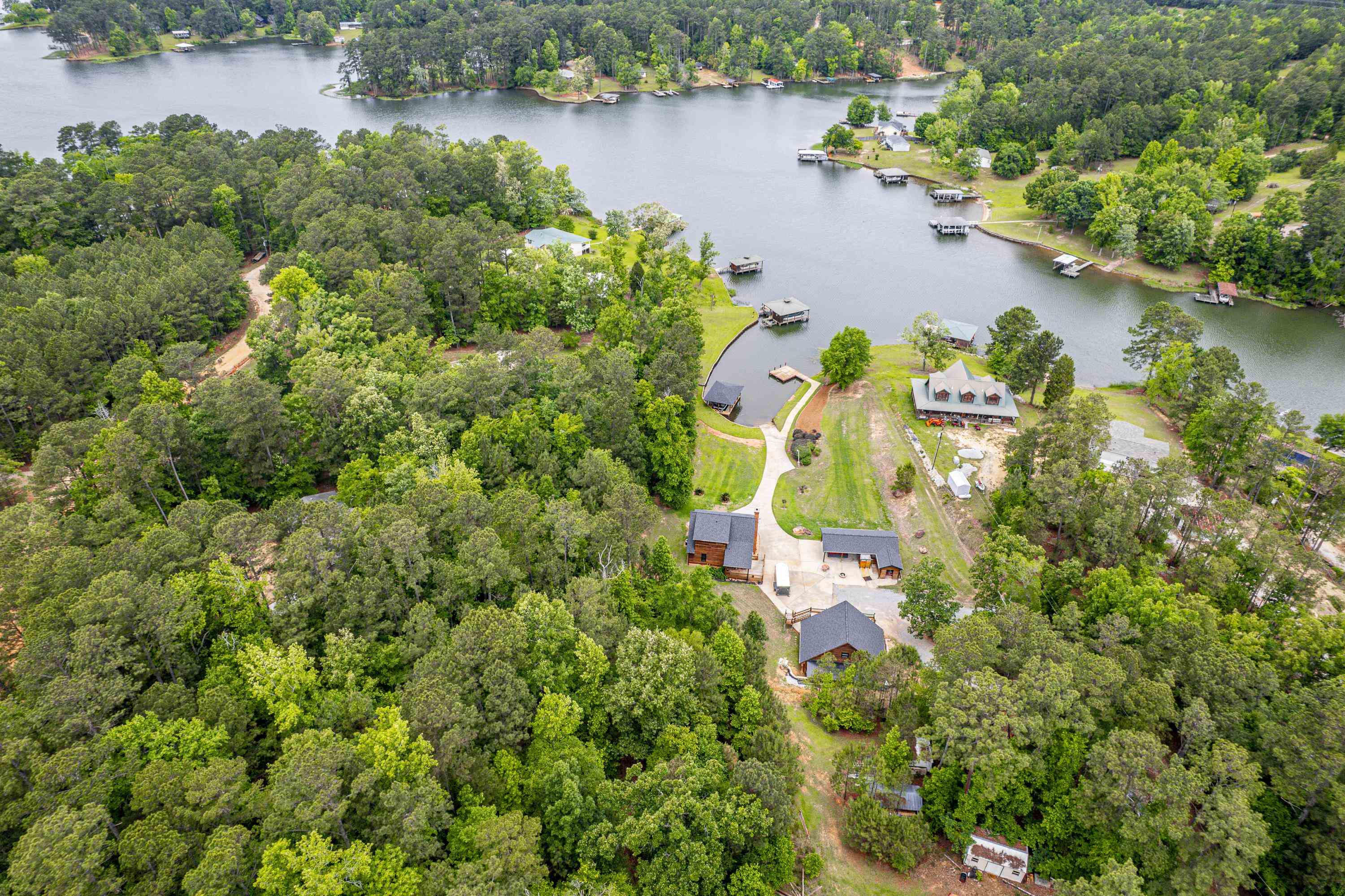 63 Tomahawk Drive Property Photo 4