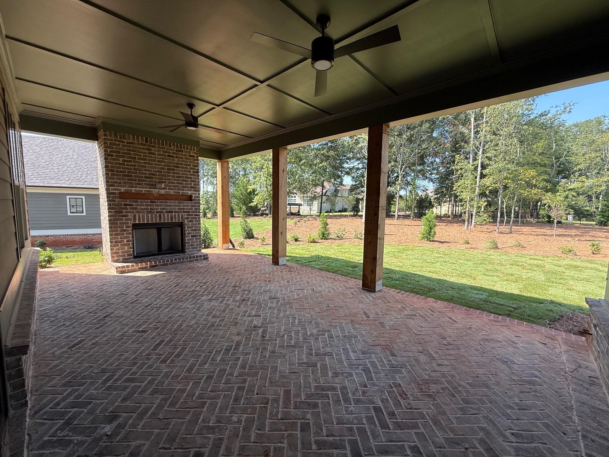 203 Eagles Way Property Photo 4