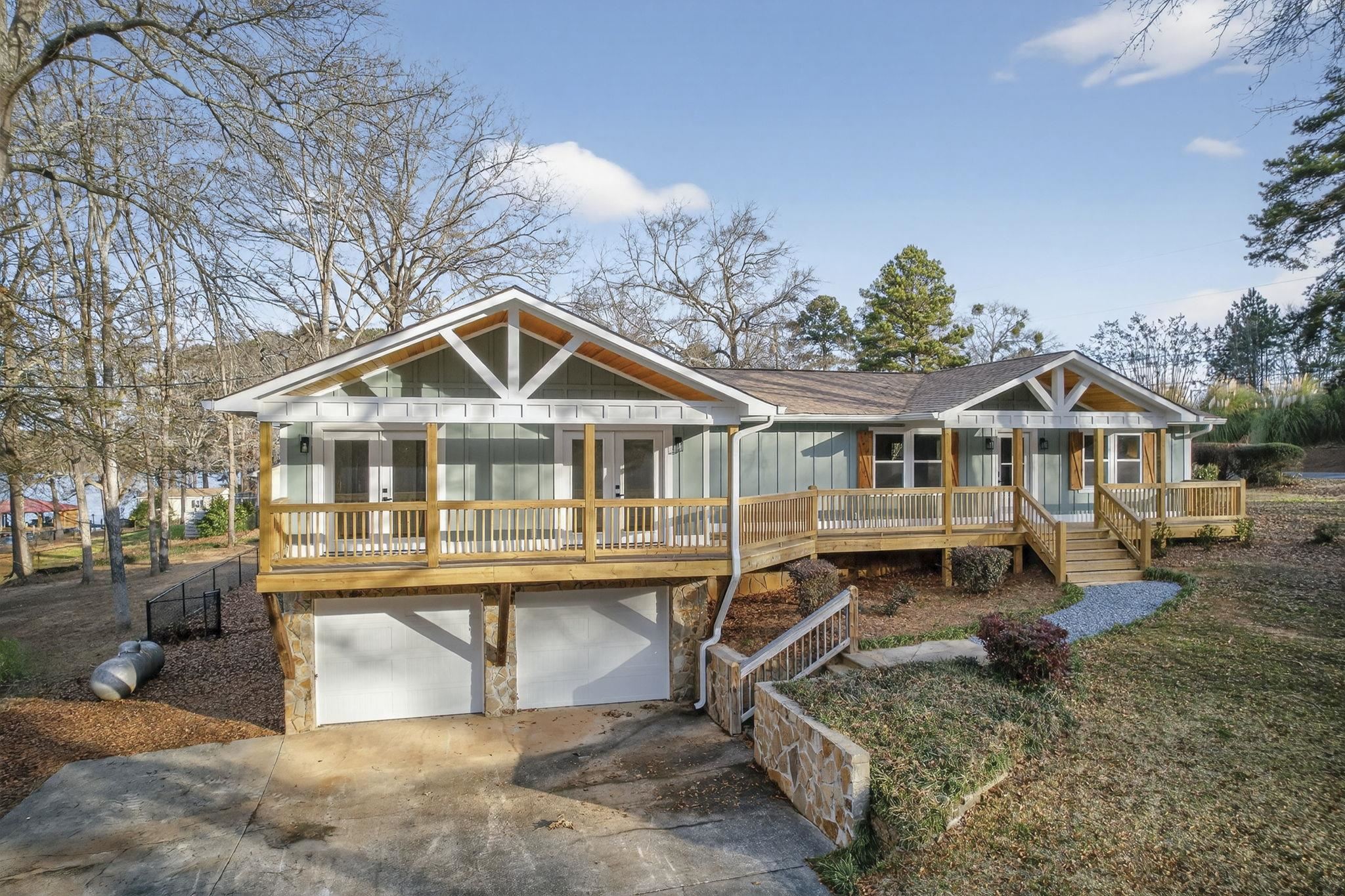113 Admirality Way Property Photo 7
