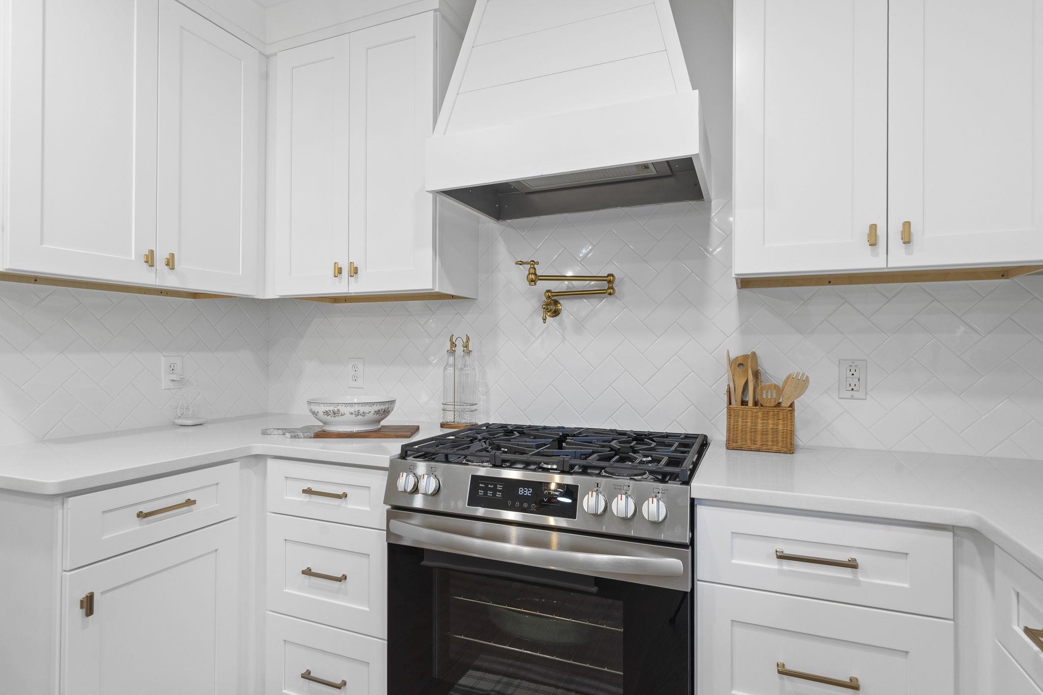 113 Admirality Way Property Photo 25