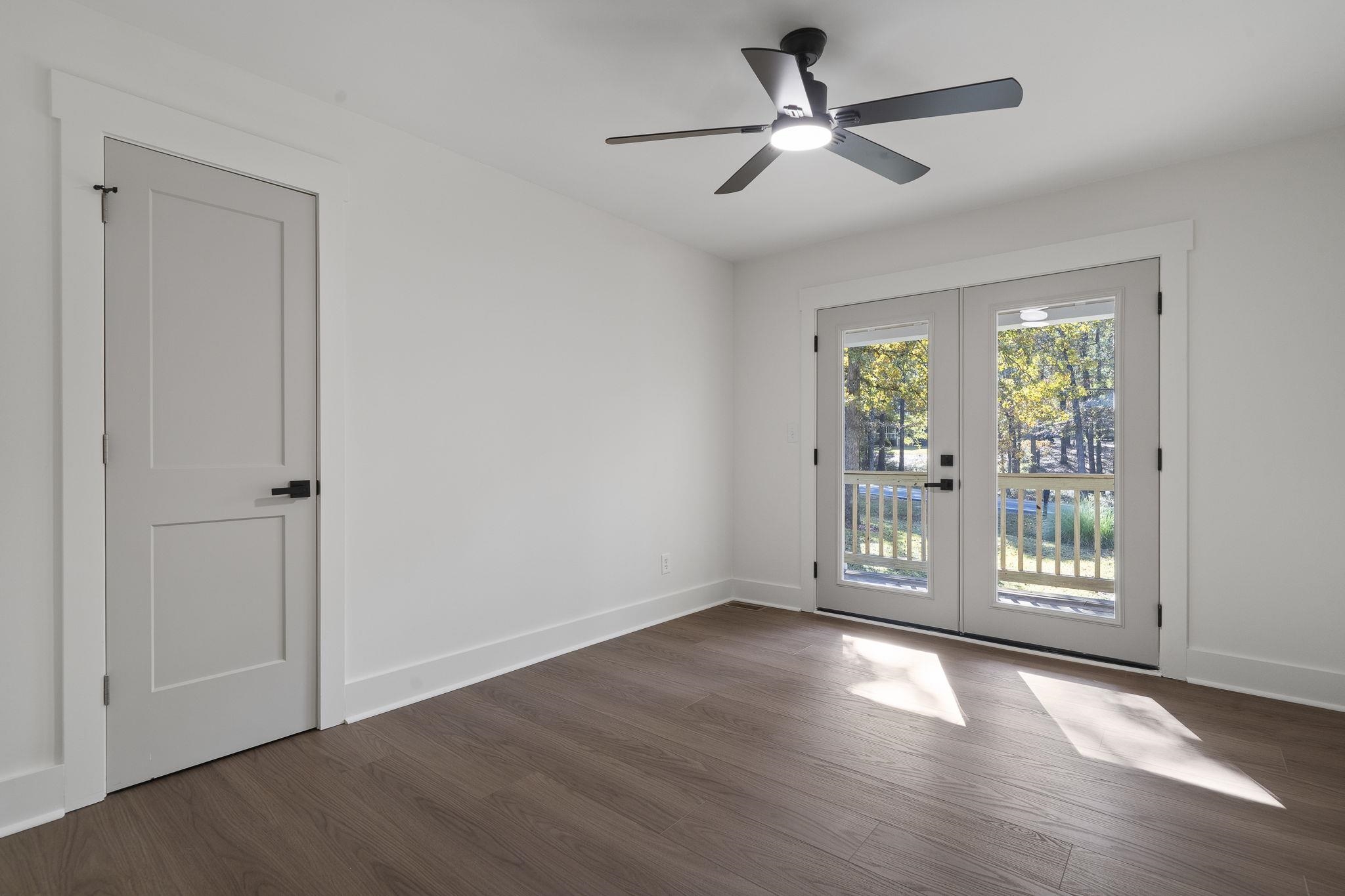 113 Admirality Way Property Photo 34