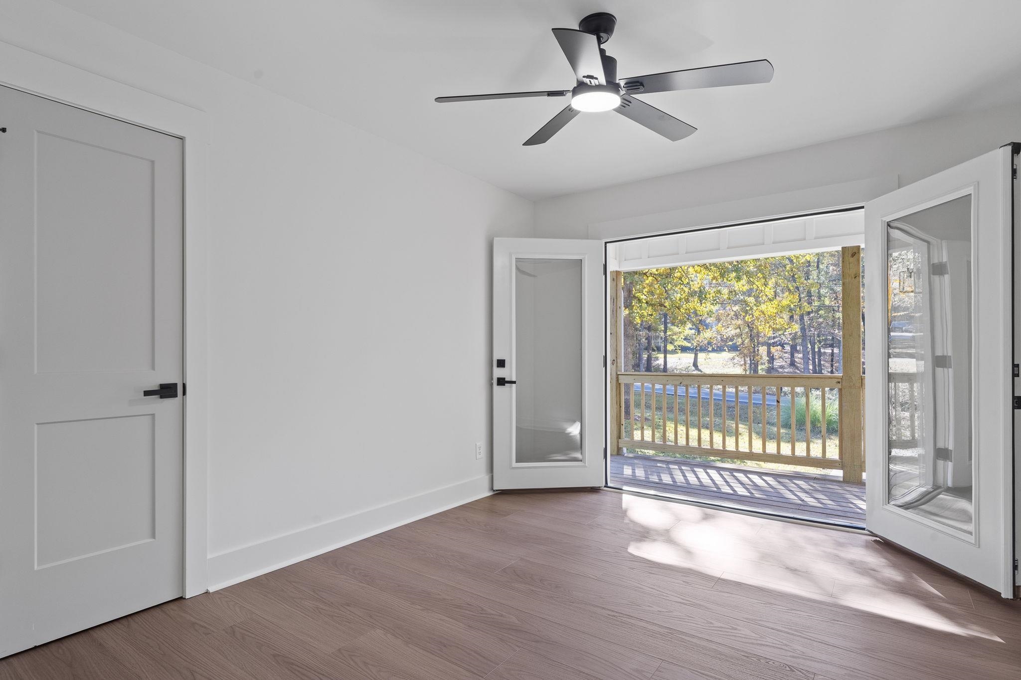 113 Admirality Way Property Photo 36