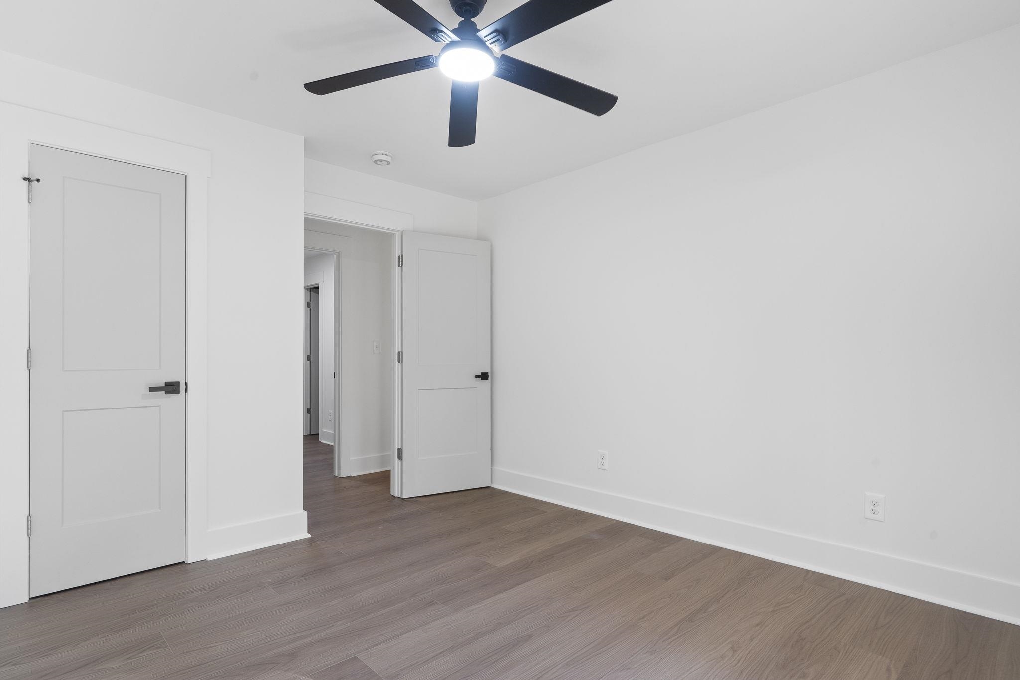 113 Admirality Way Property Photo 38