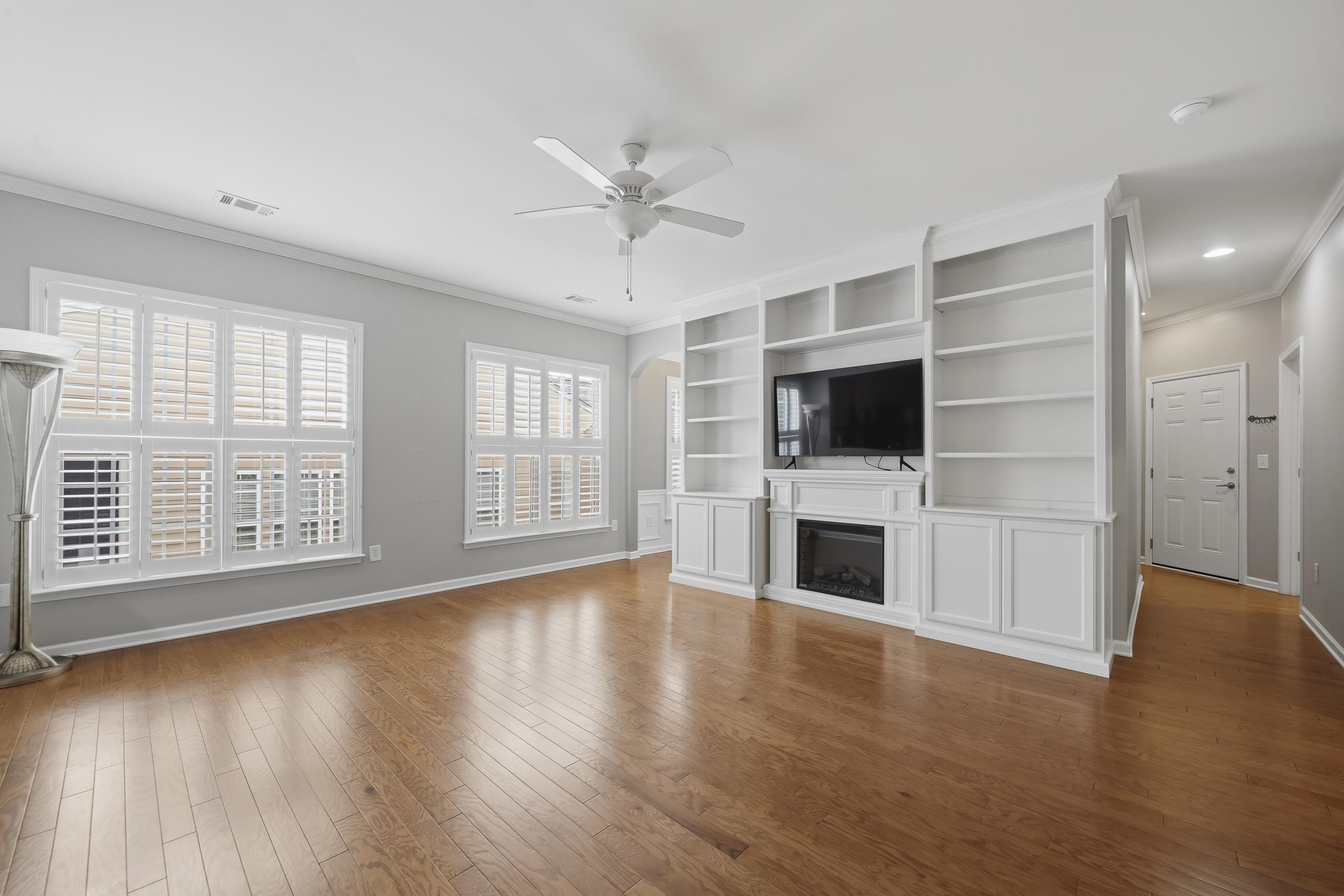 1100 Summer Station Street Property Photo 11