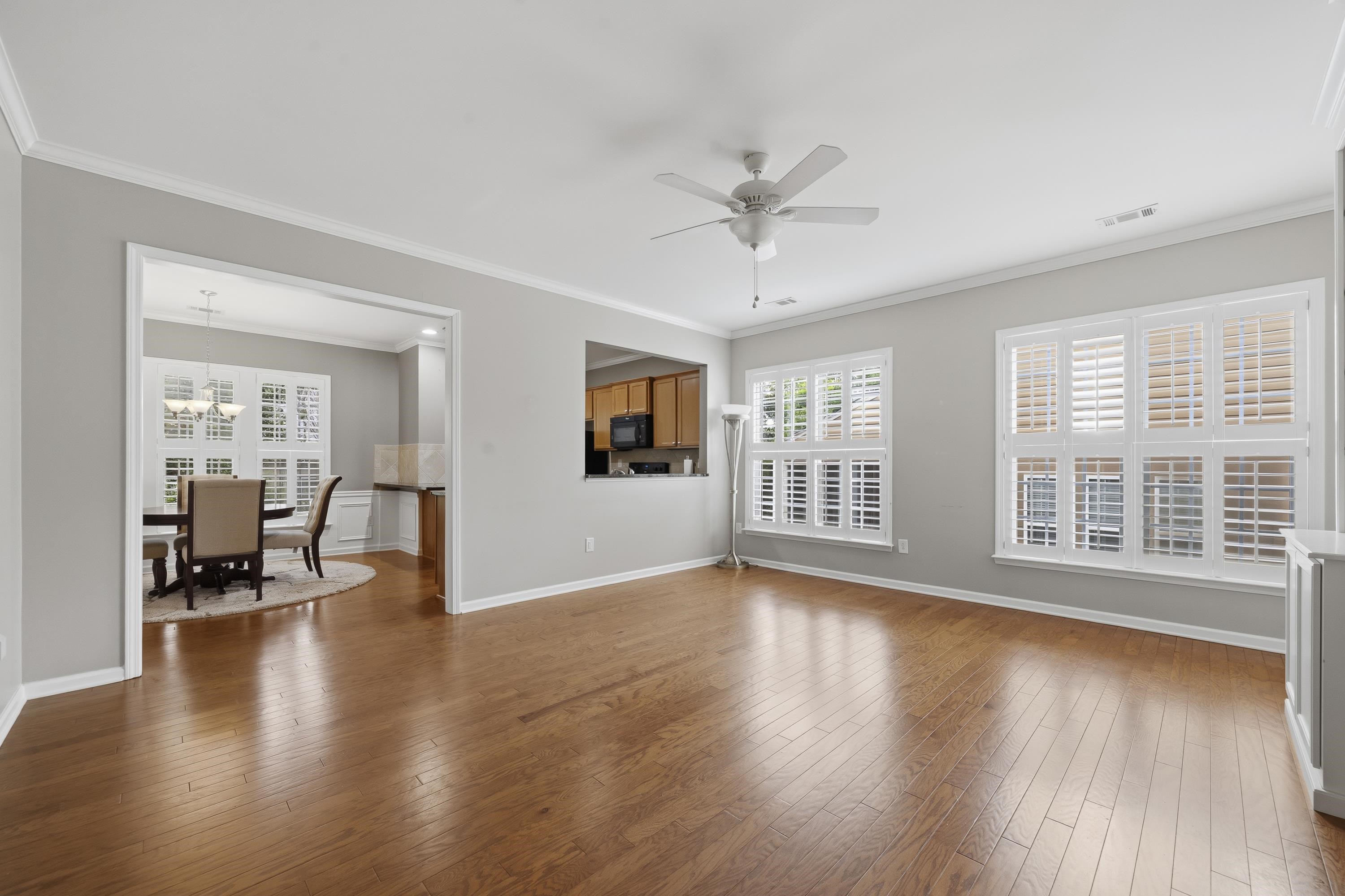 1100 Summer Station Street Property Photo 12