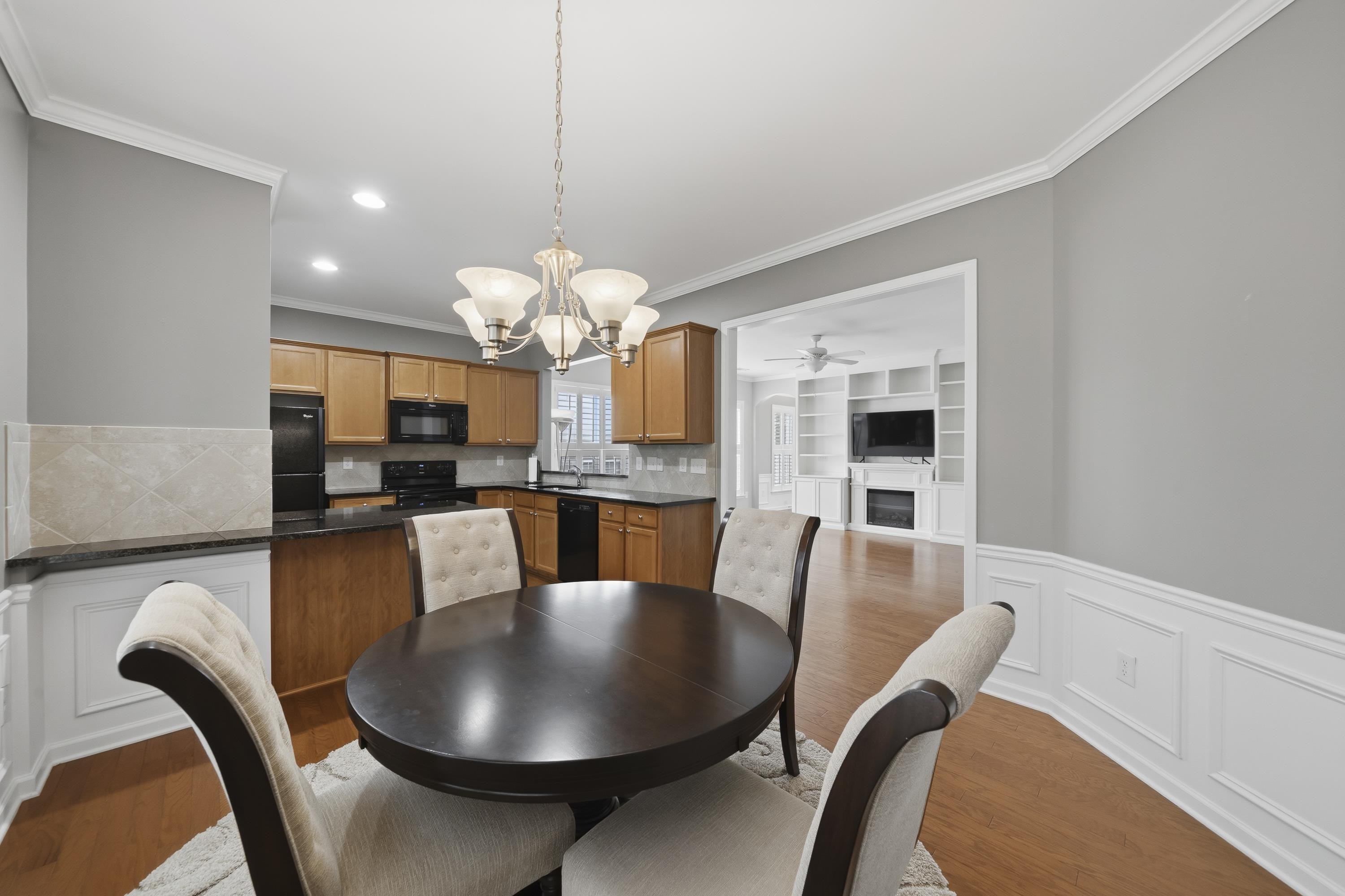 1100 Summer Station Street Property Photo 14