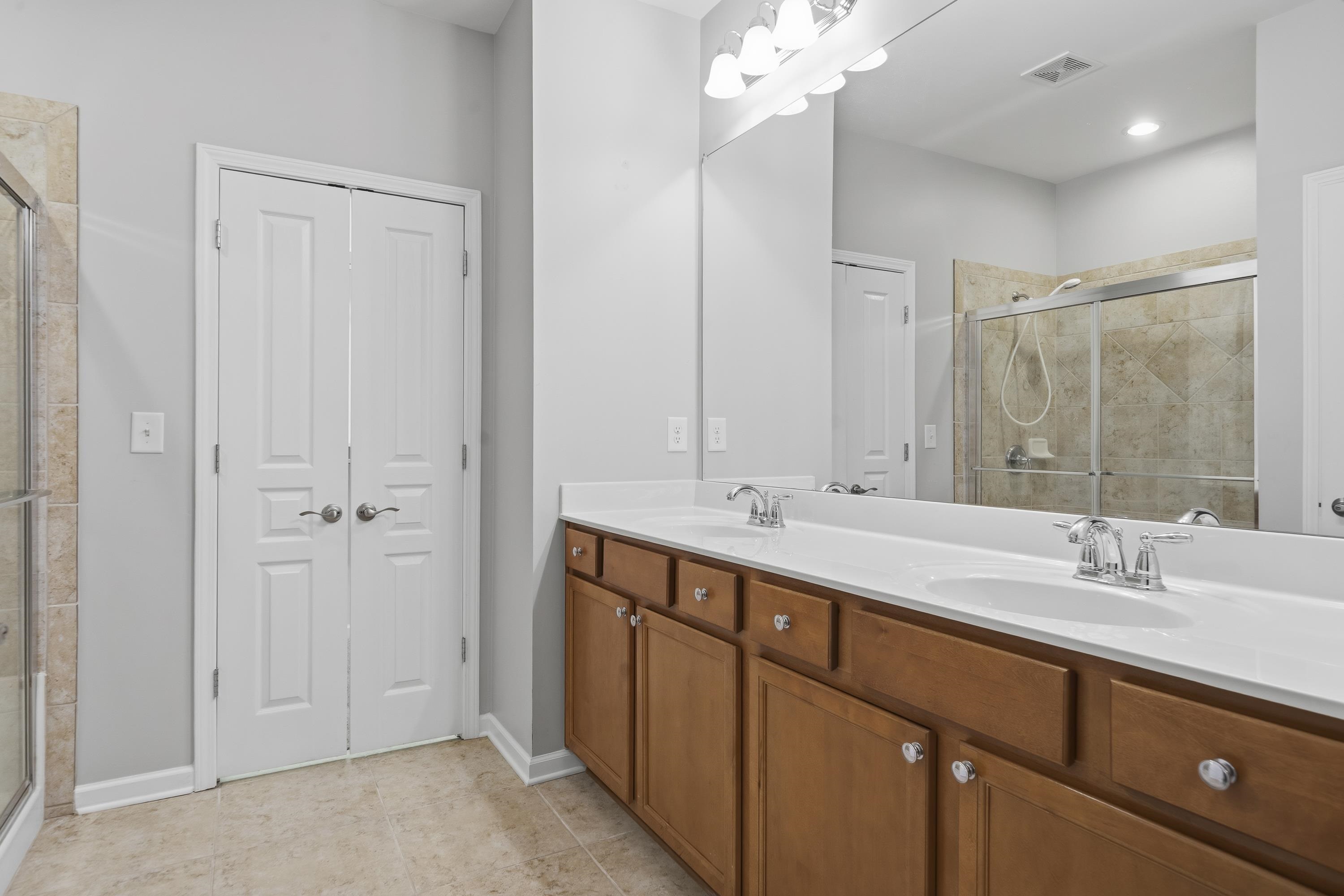 1100 Summer Station Street Property Photo 26