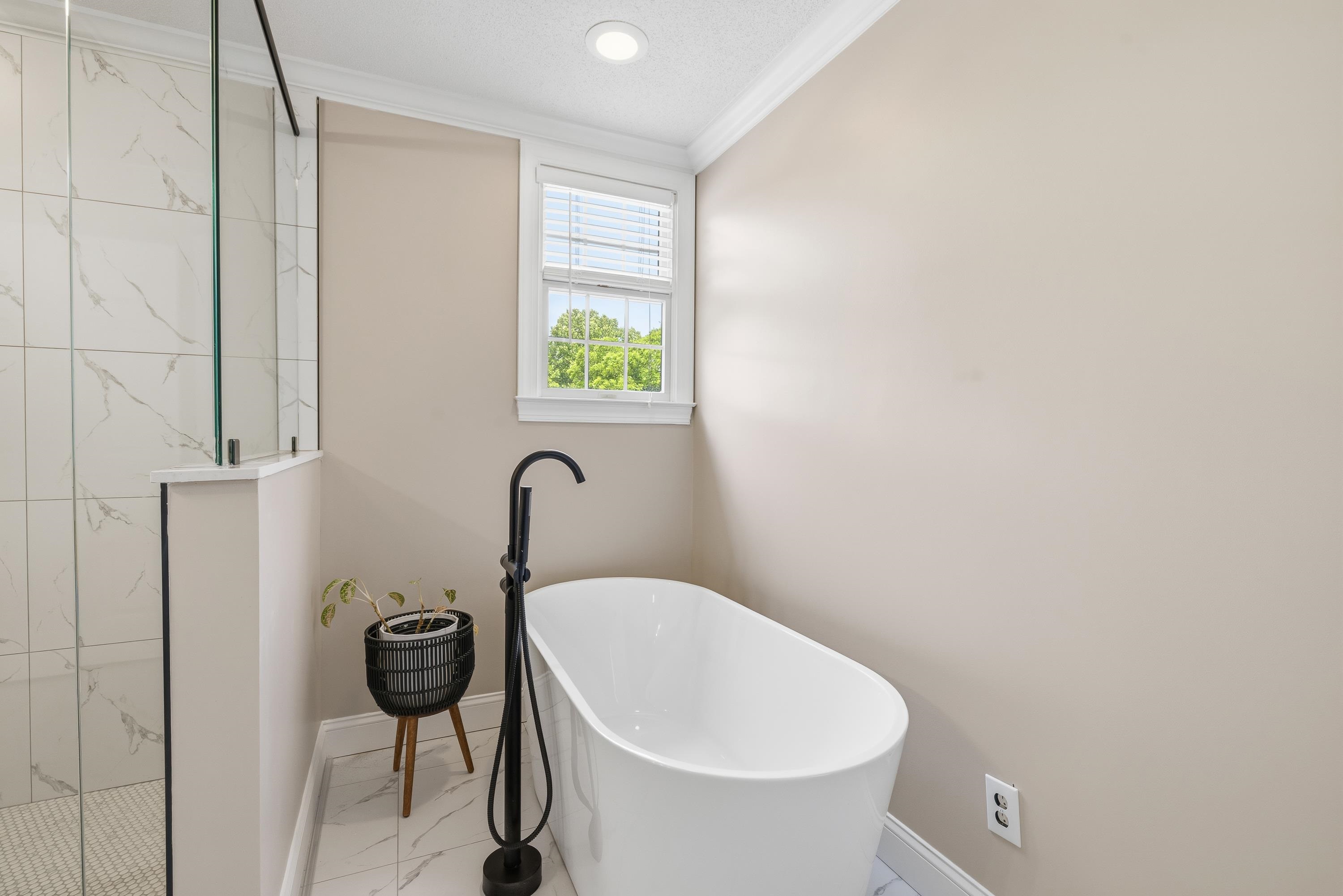 1361 West Broad Street Property Photo 41