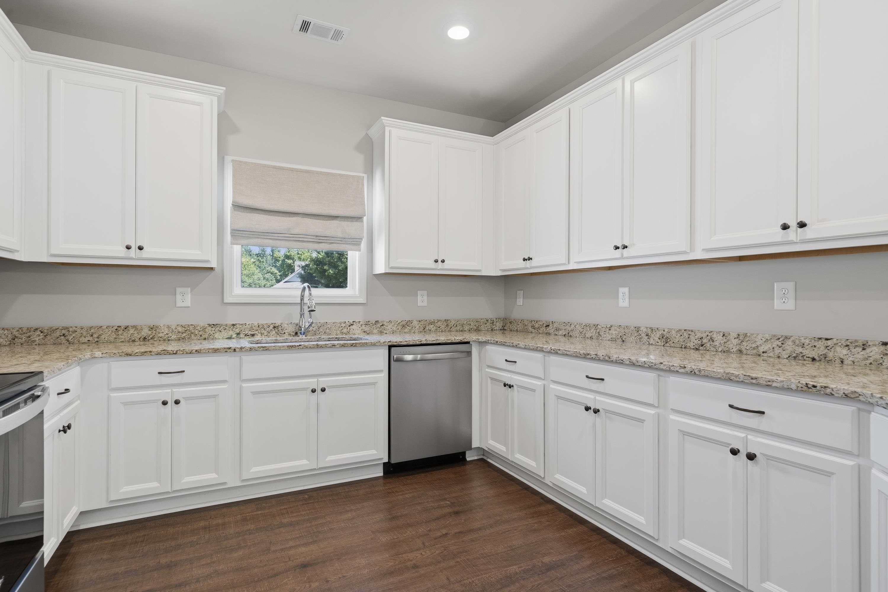 166 Alexander Lakes Drive Property Photo 11