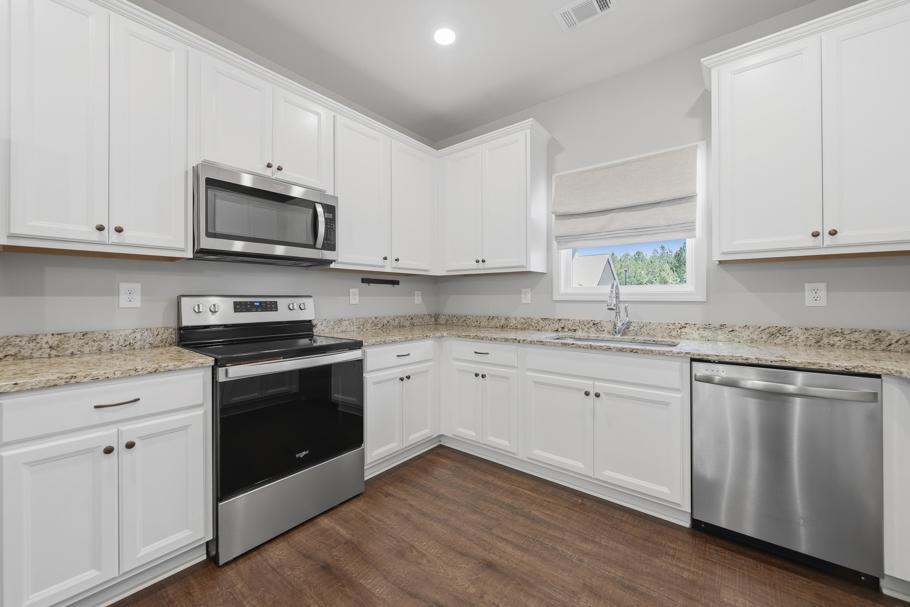 166 Alexander Lakes Drive Property Photo 12