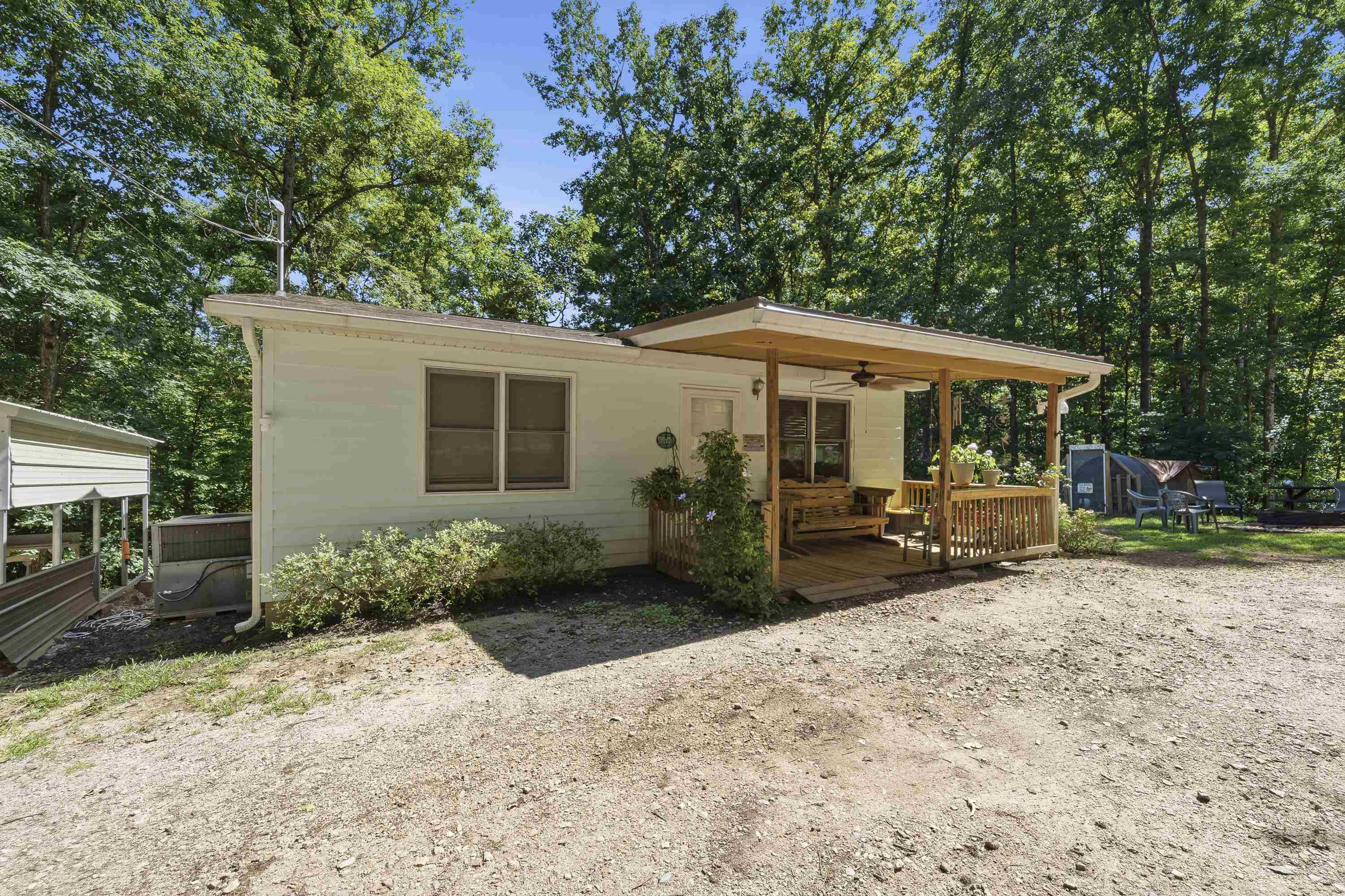 216 River Oak Drive Property Photo 6
