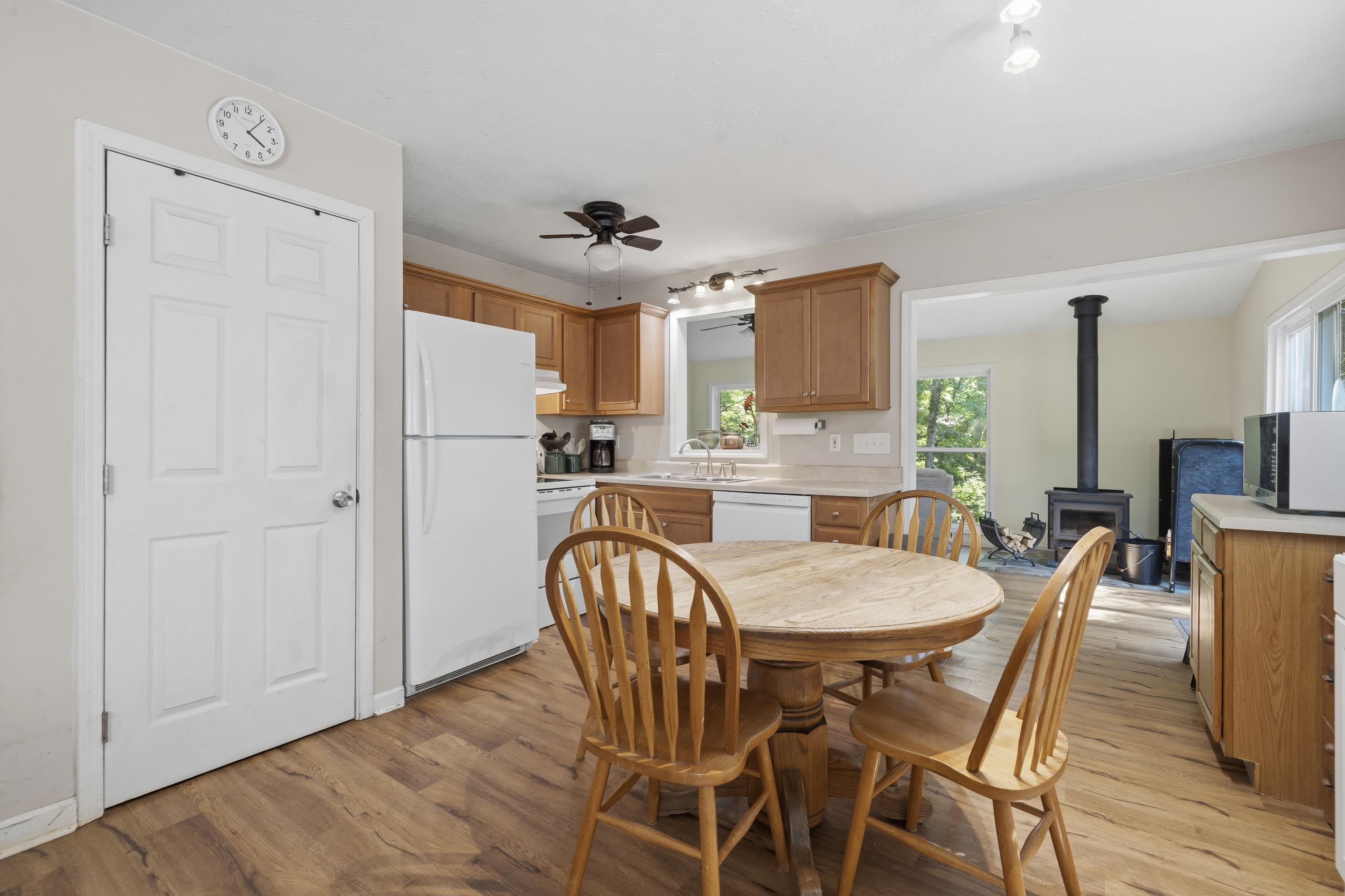 216 River Oak Drive Property Photo 13