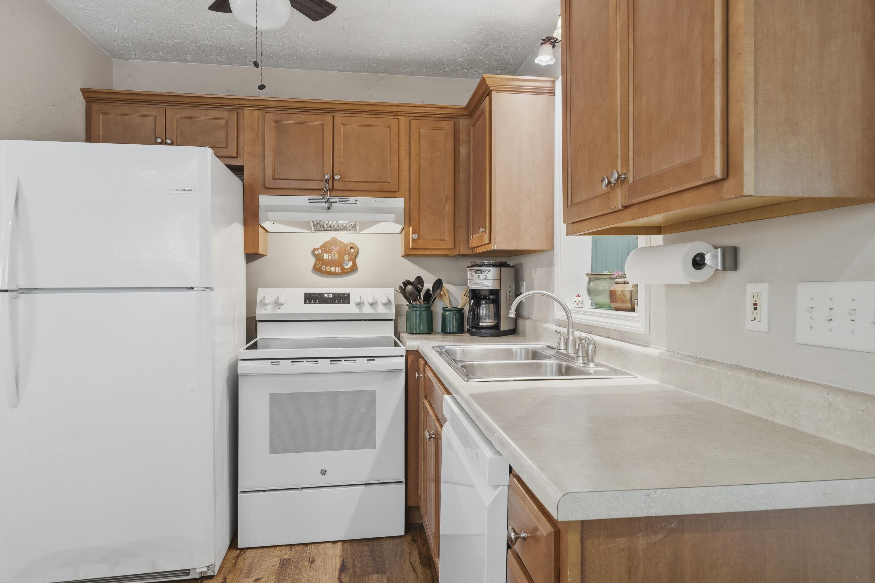 216 River Oak Drive Property Photo 15