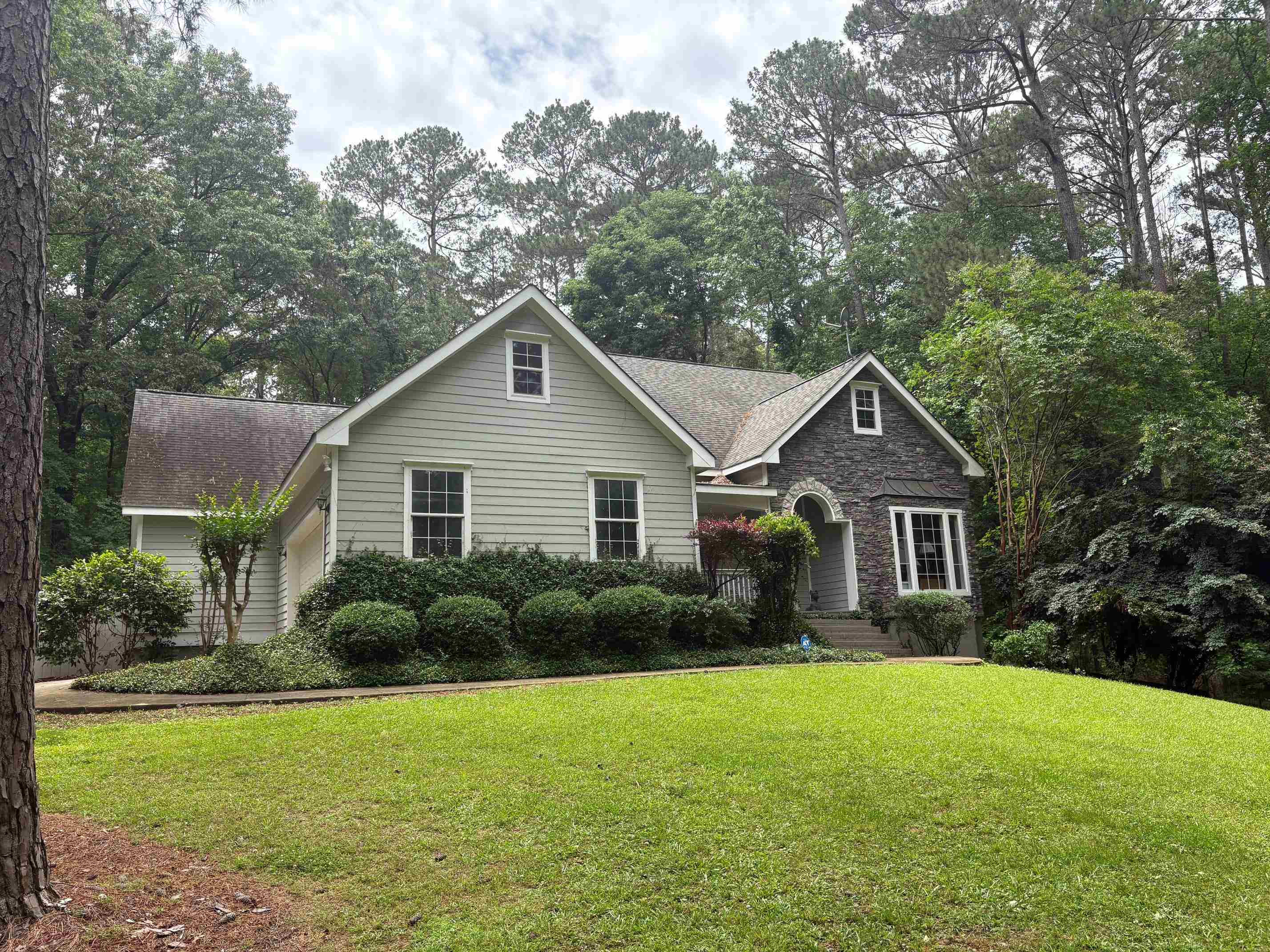 129 Sebastian Drive Property Photo 2