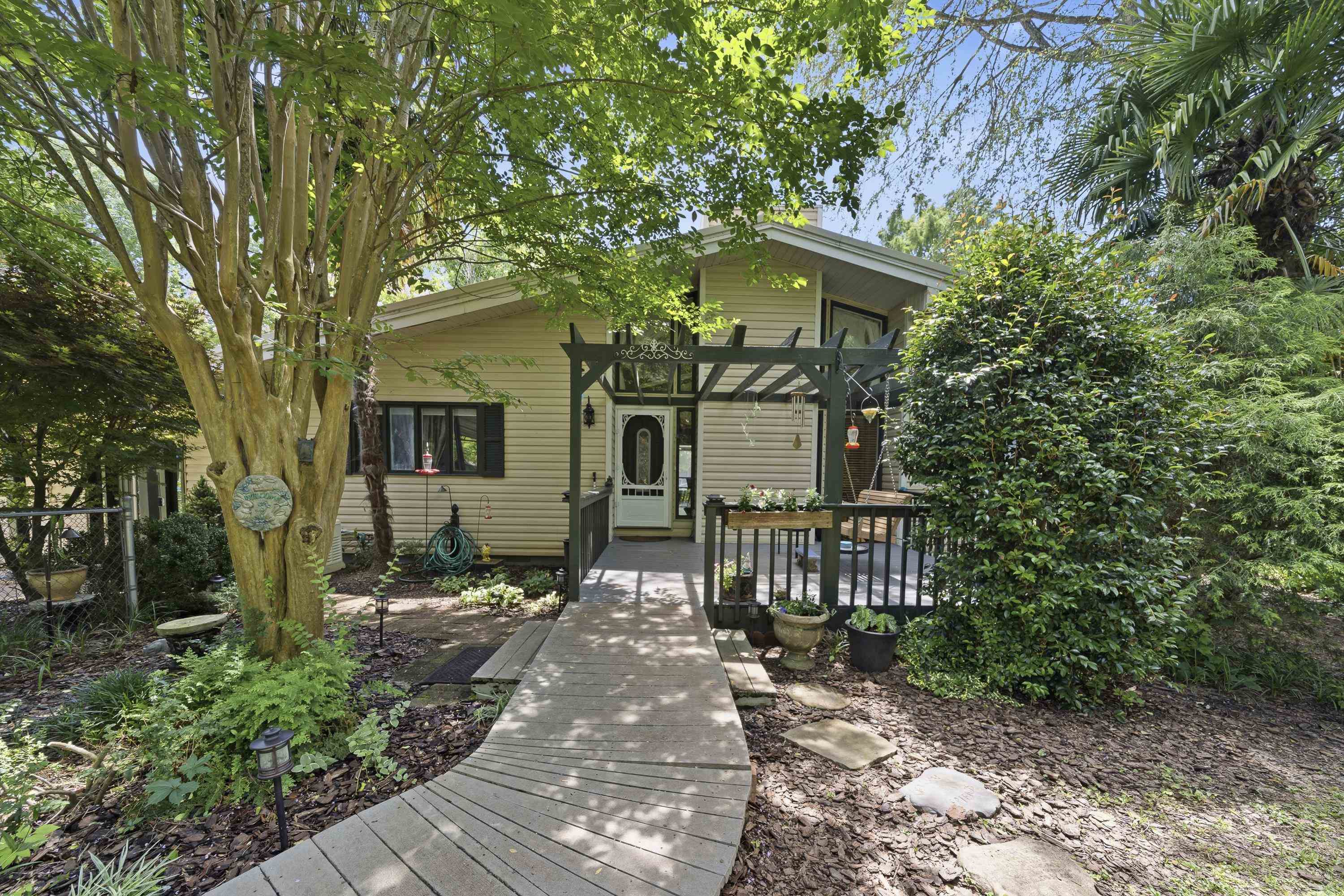 240 QUESENBERRY DRIVE