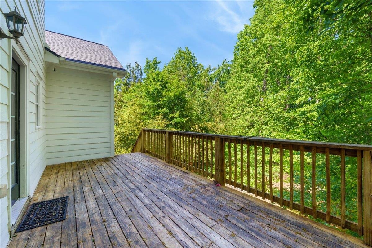 728 Markhams Drive Property Photo 13