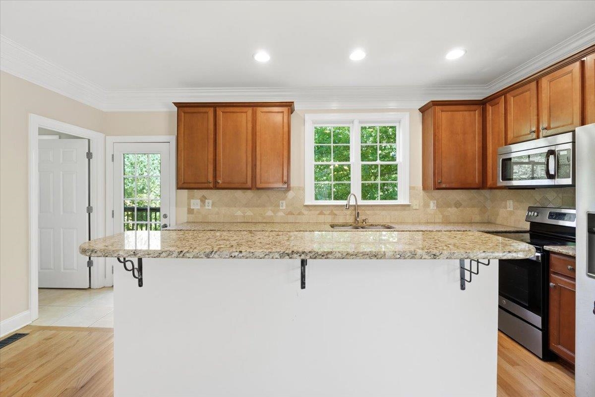 728 Markhams Drive Property Photo 16