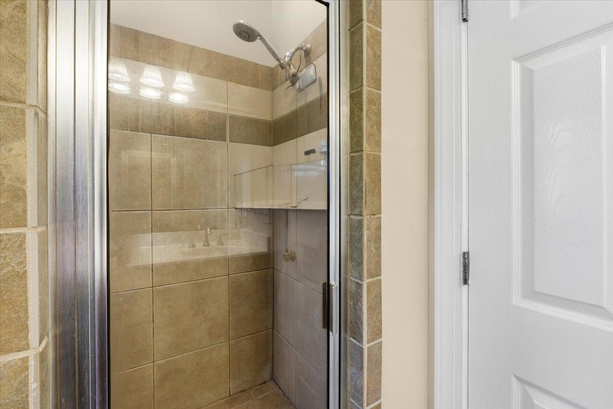 728 Markhams Drive Property Photo 24